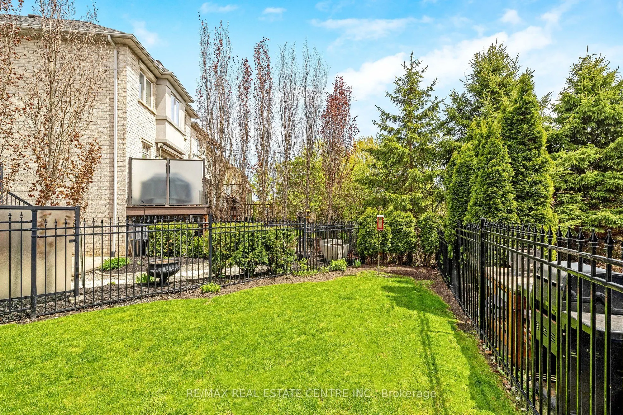 3168 Watercliffe Court