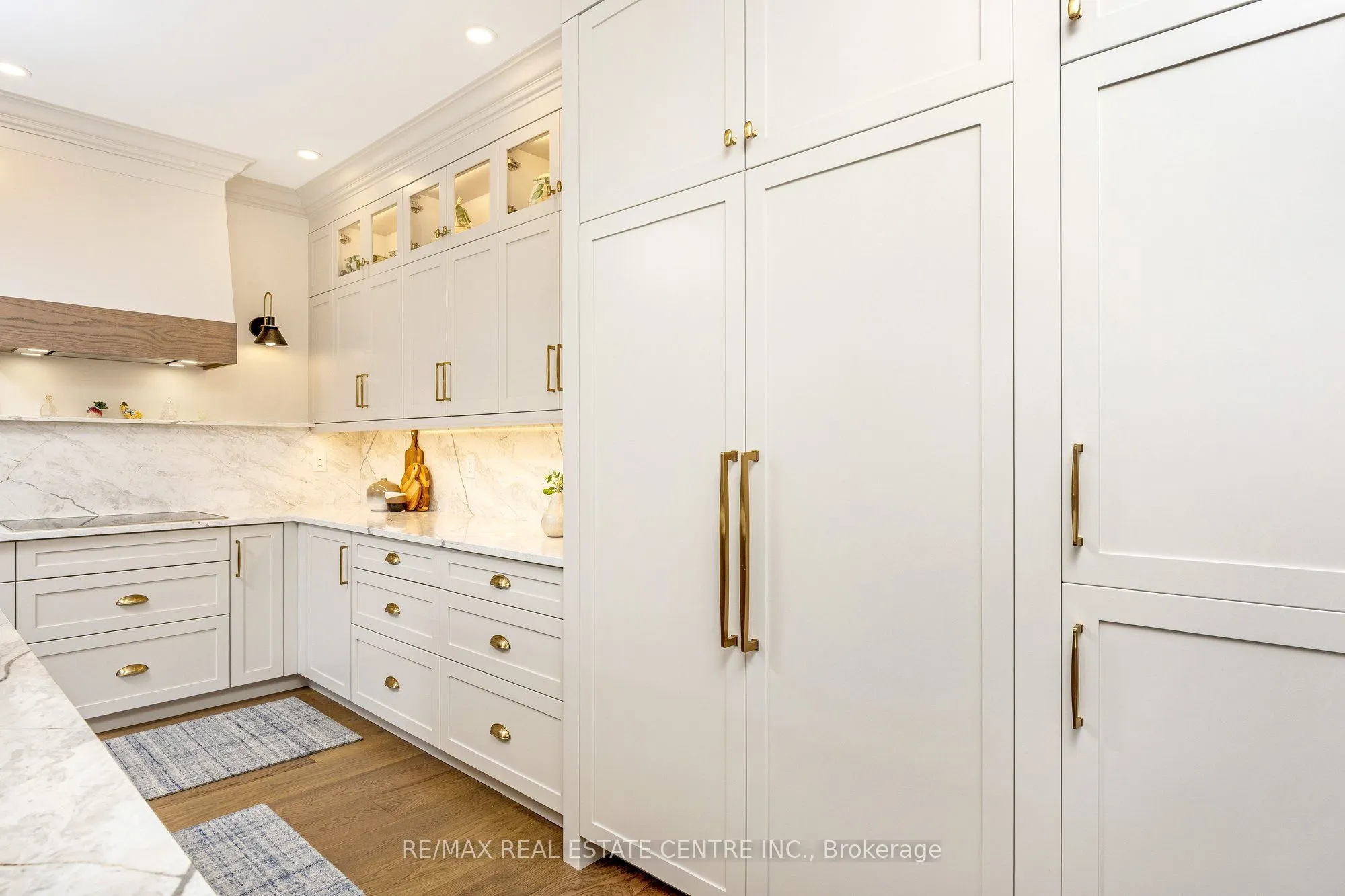3168 Watercliffe Court