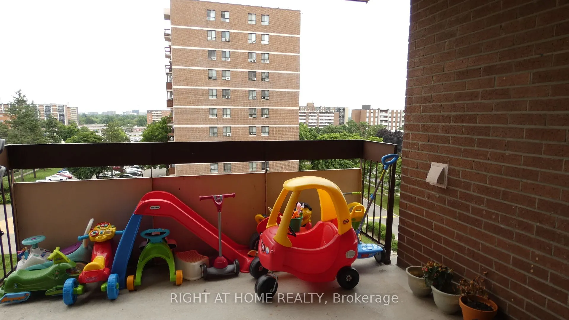 1615 Bloor Street N #708