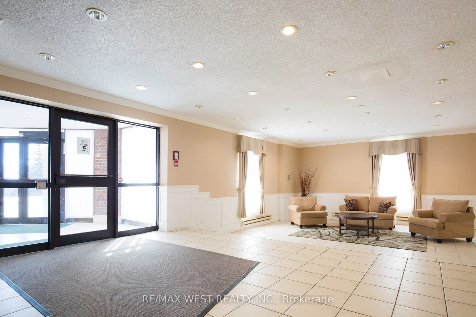3025 Queen Frederica Drive #1503