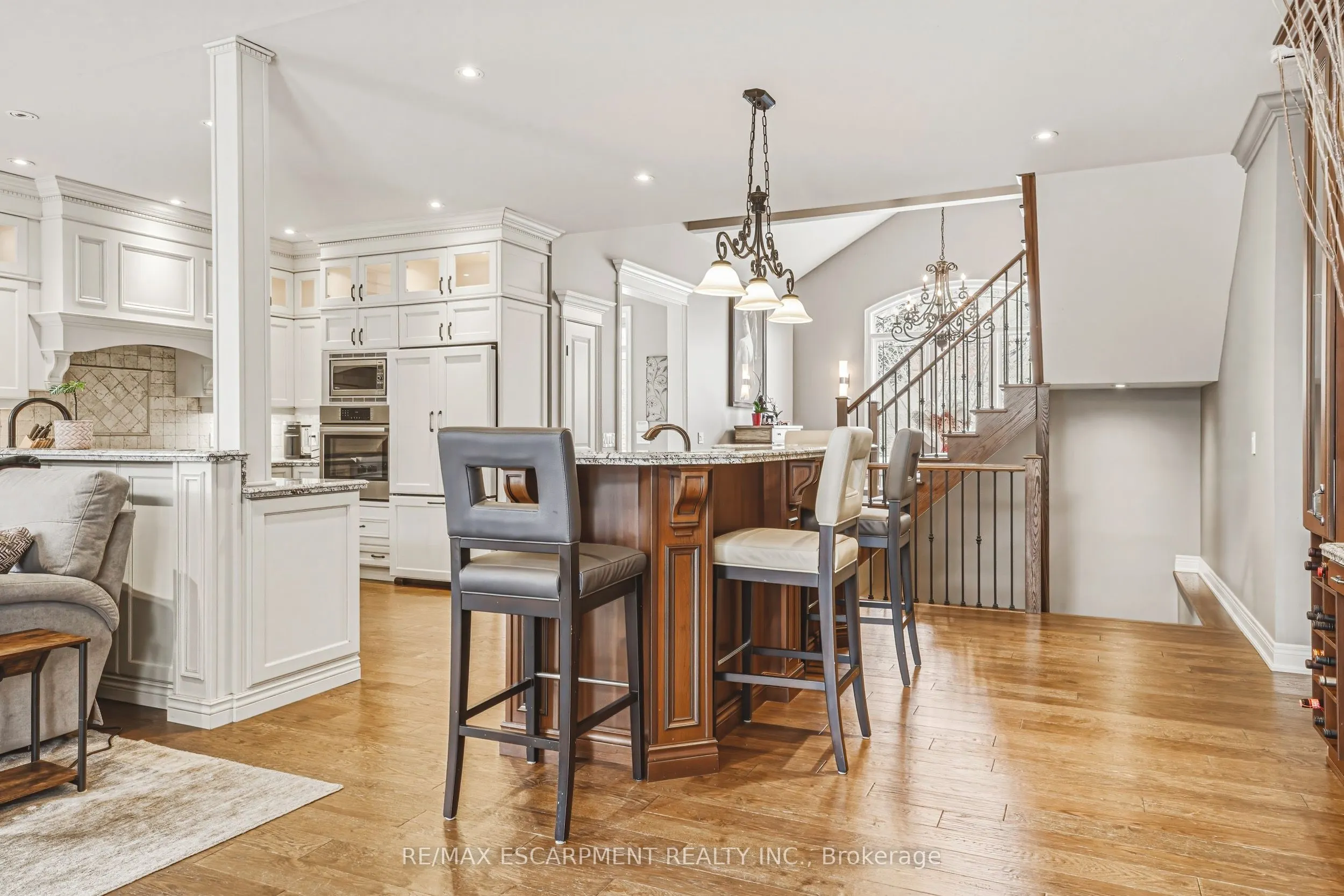 976 Shadeland Avenue #3