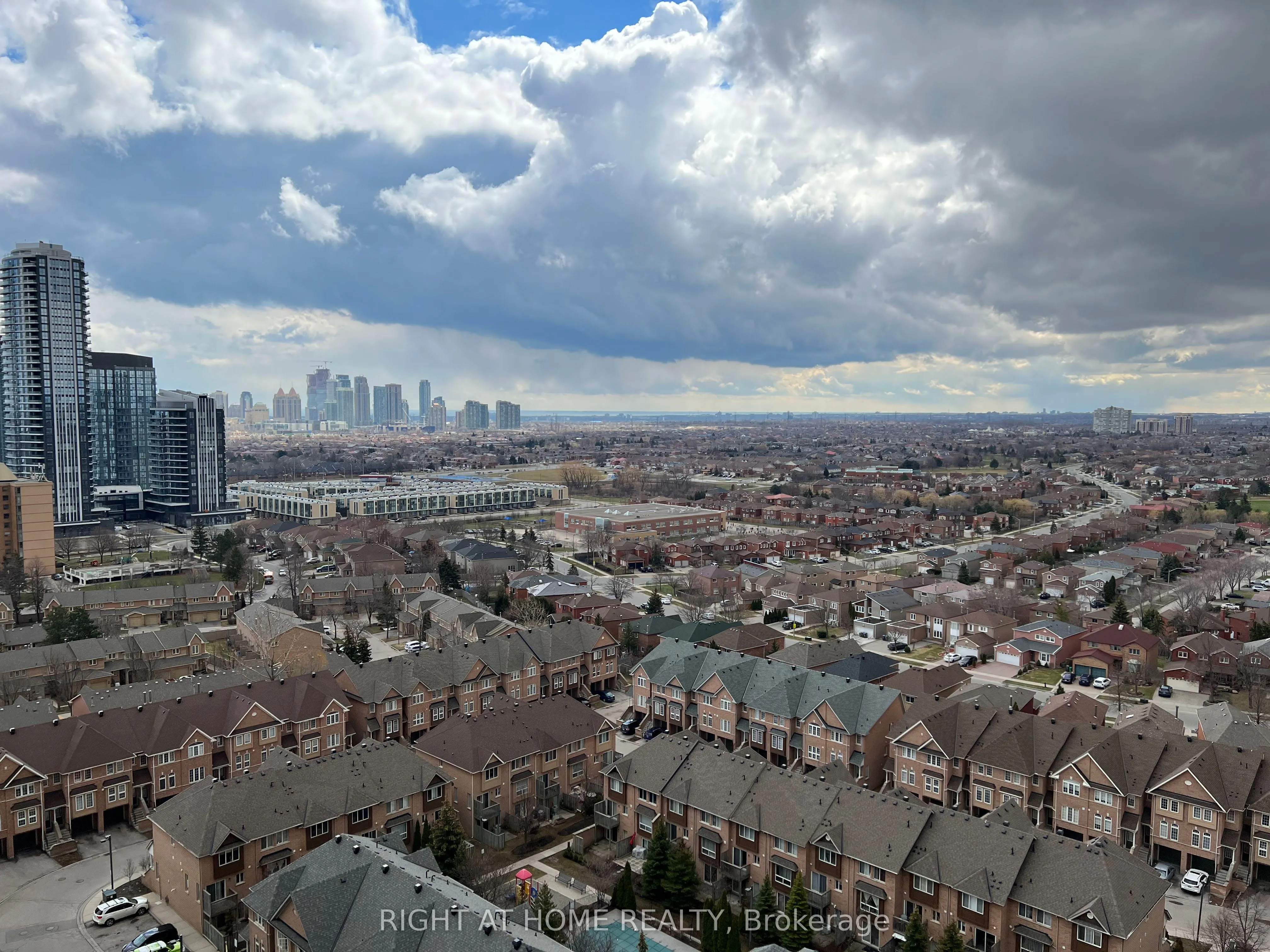 55 Strathaven Drive #1808