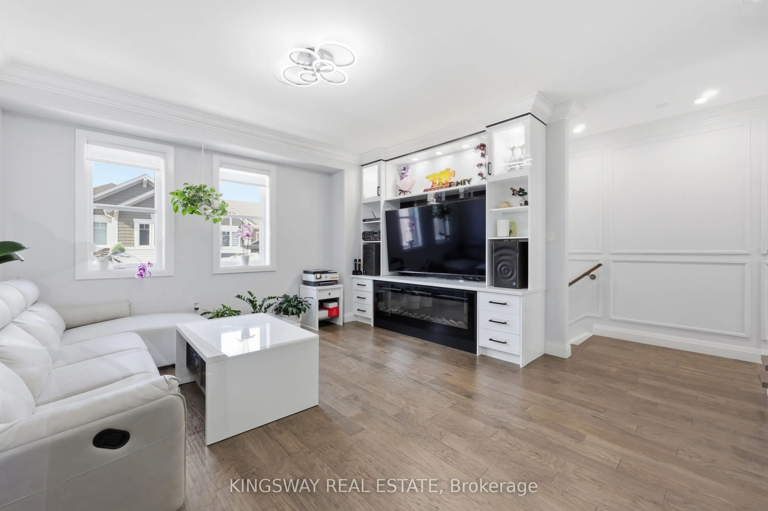 975 WHITLOCK Avenue #20