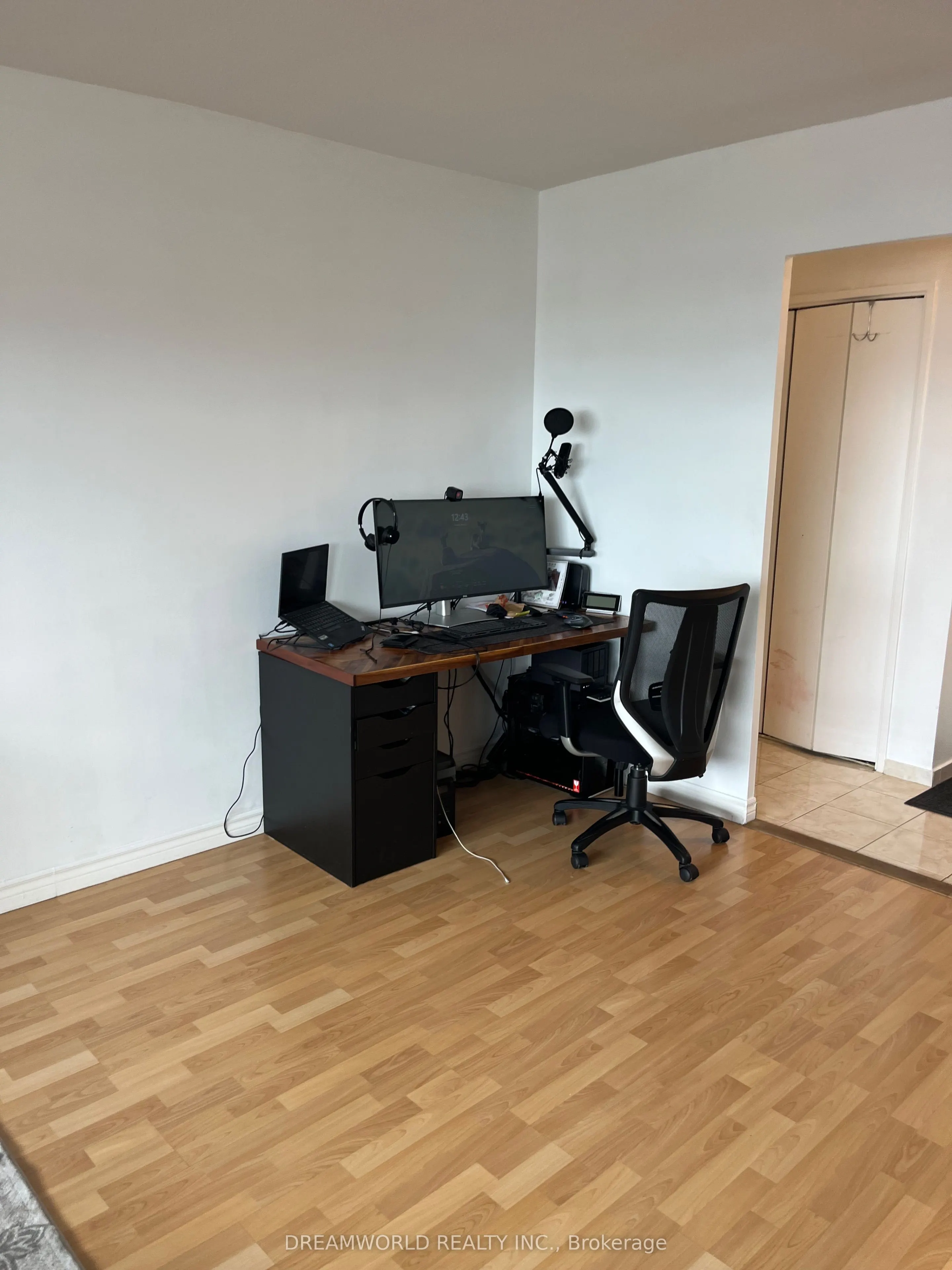5 Frith Road #1004