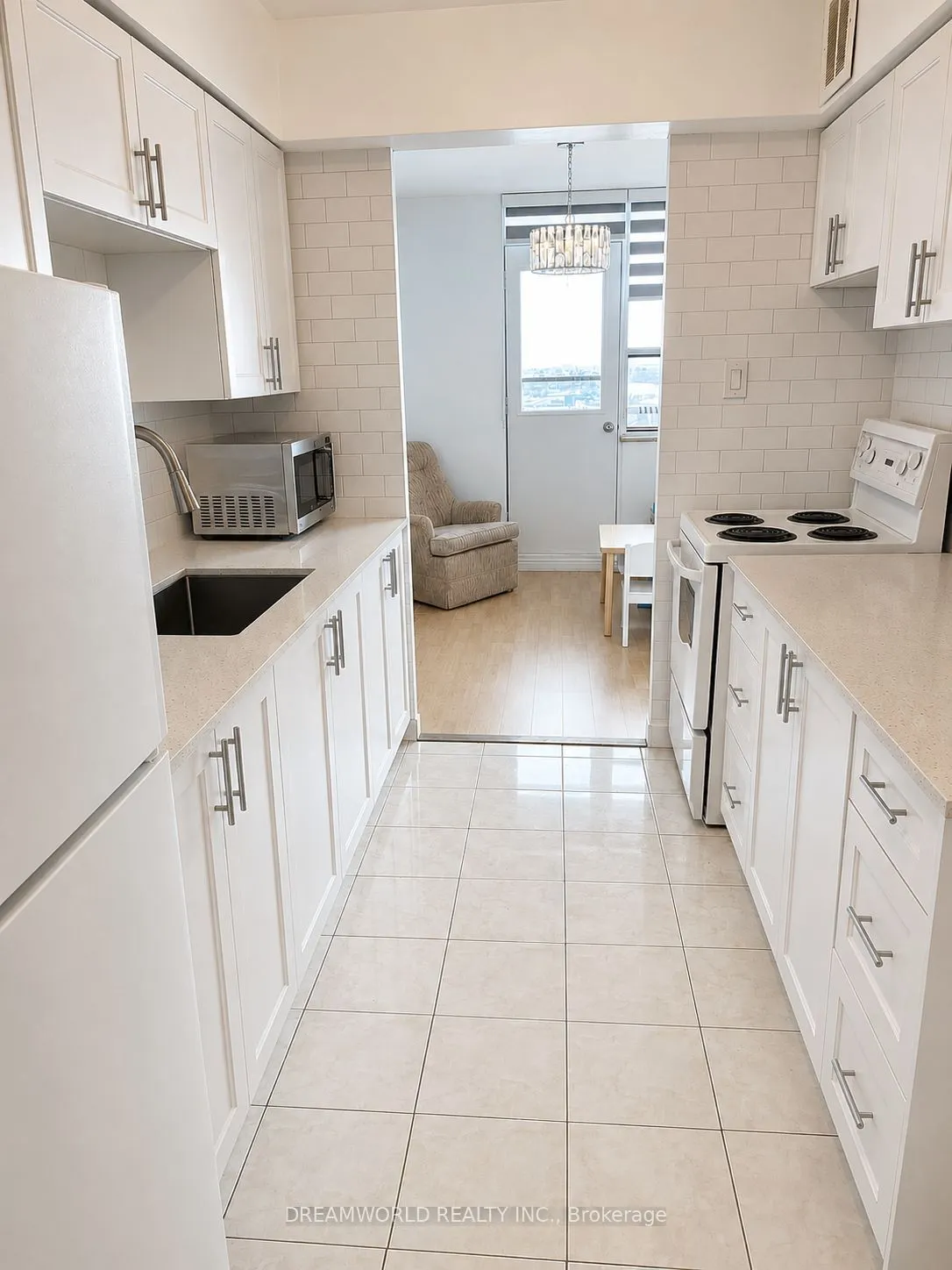5 Frith Road #1004