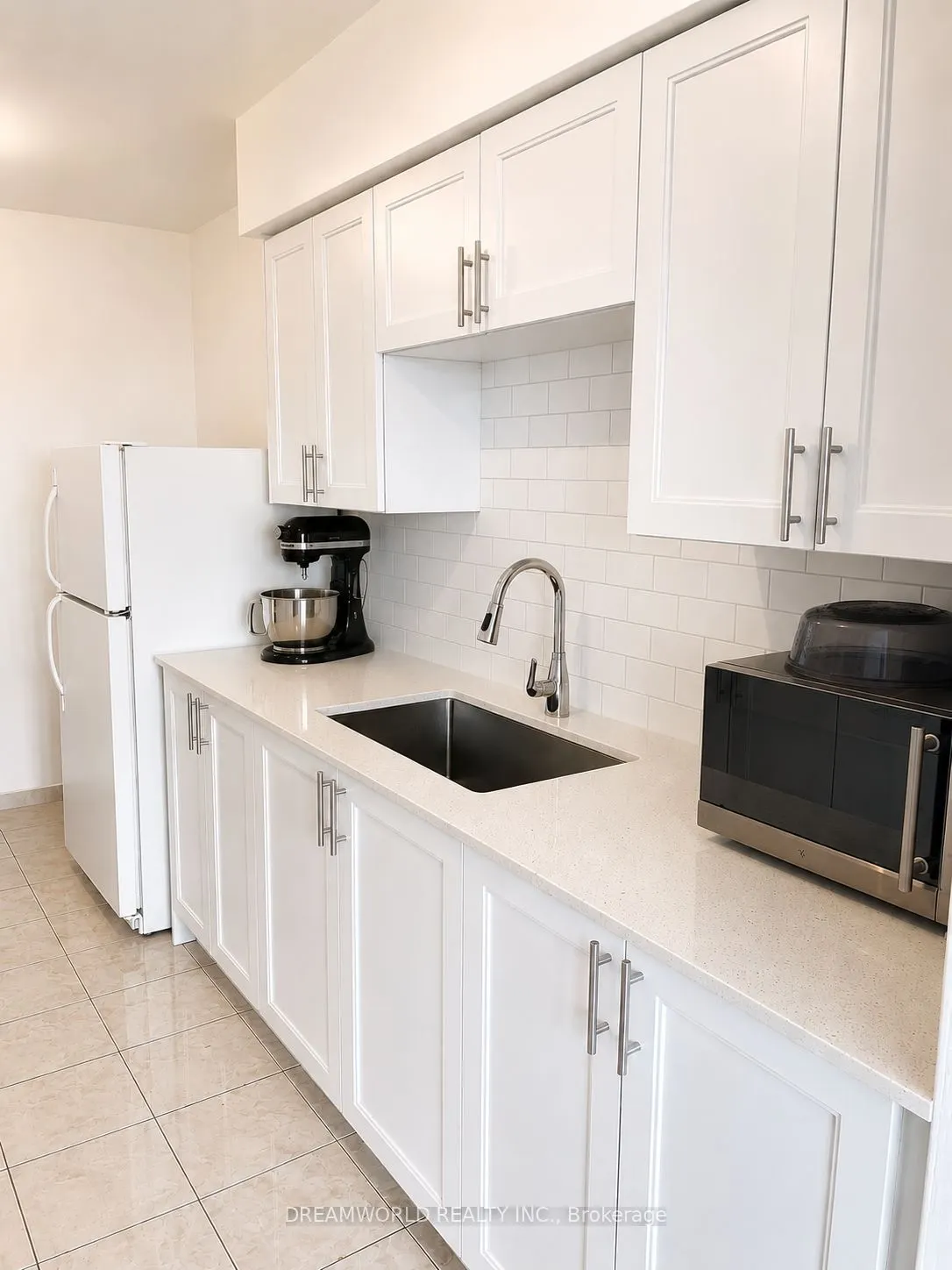5 Frith Road #1004