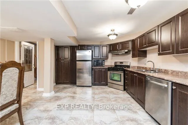 4 Trailview Lane #LOWER