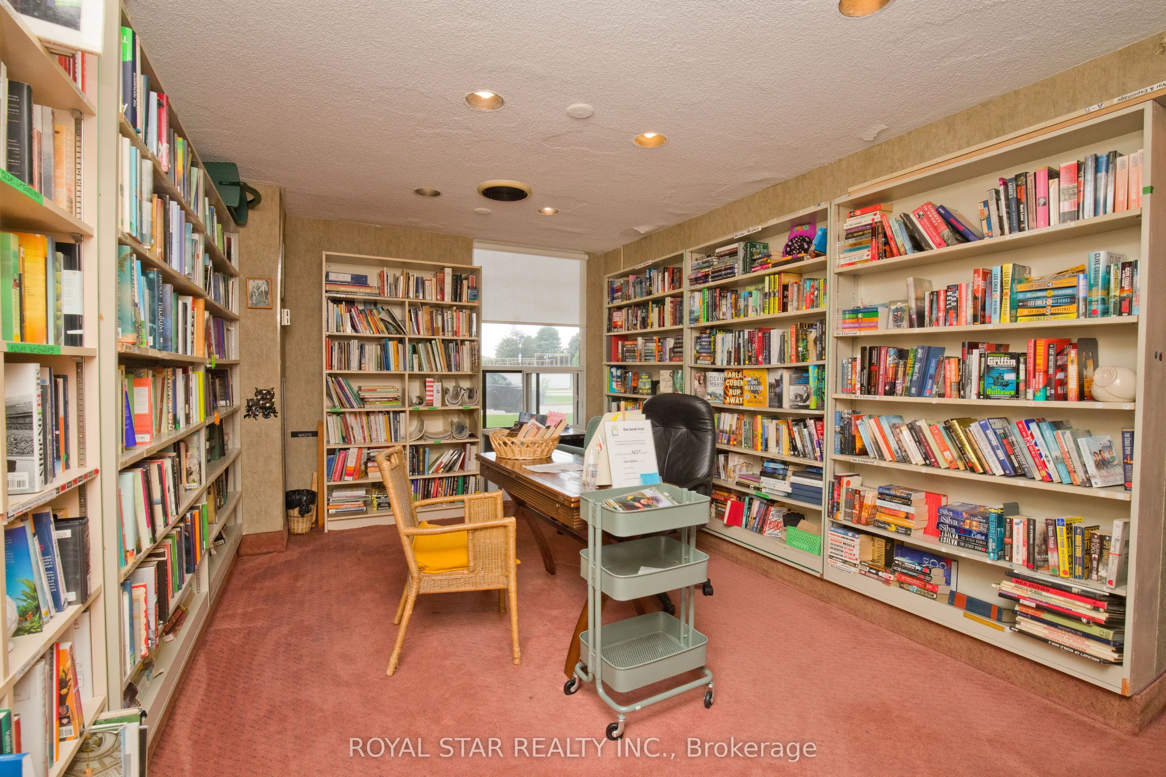 1535 Lakeshore Road E #1607