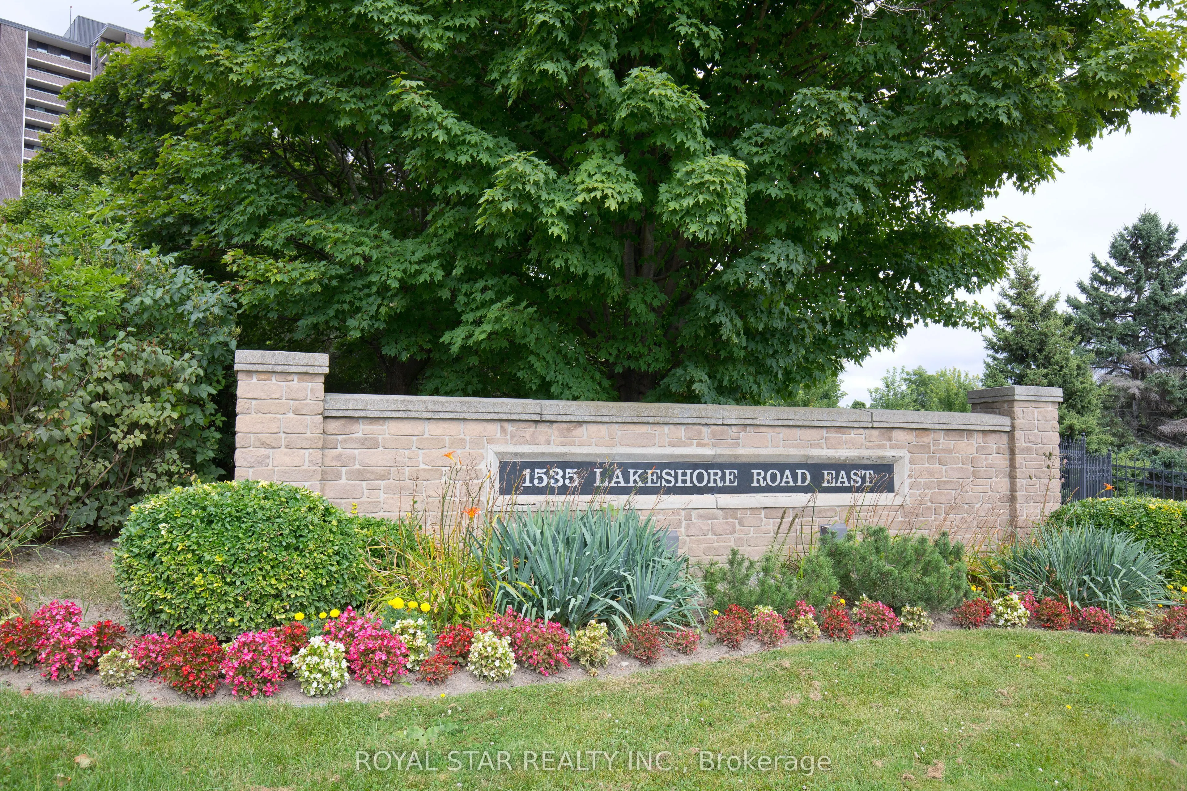 1535 Lakeshore Road E #1607