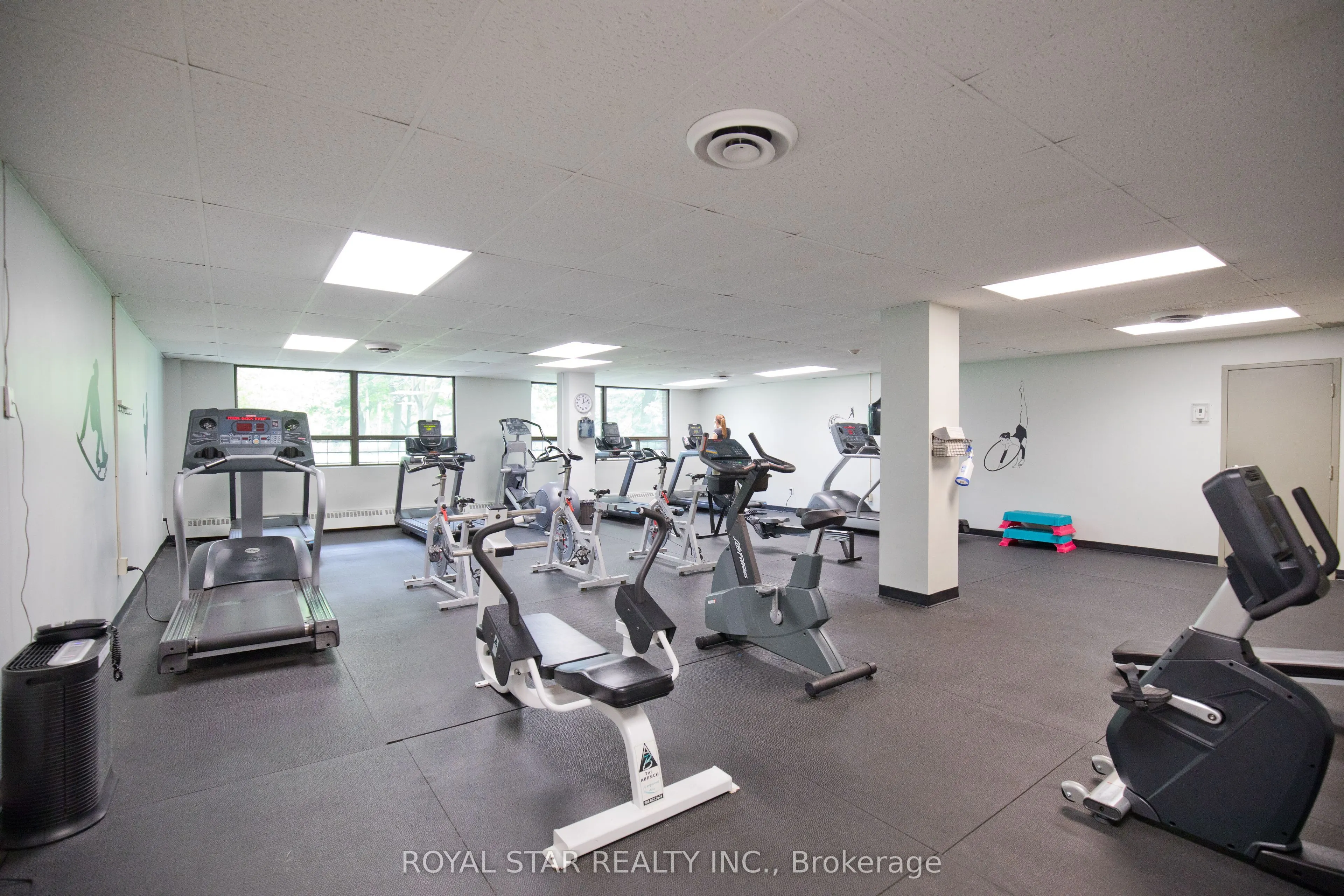1535 Lakeshore Road E #1607