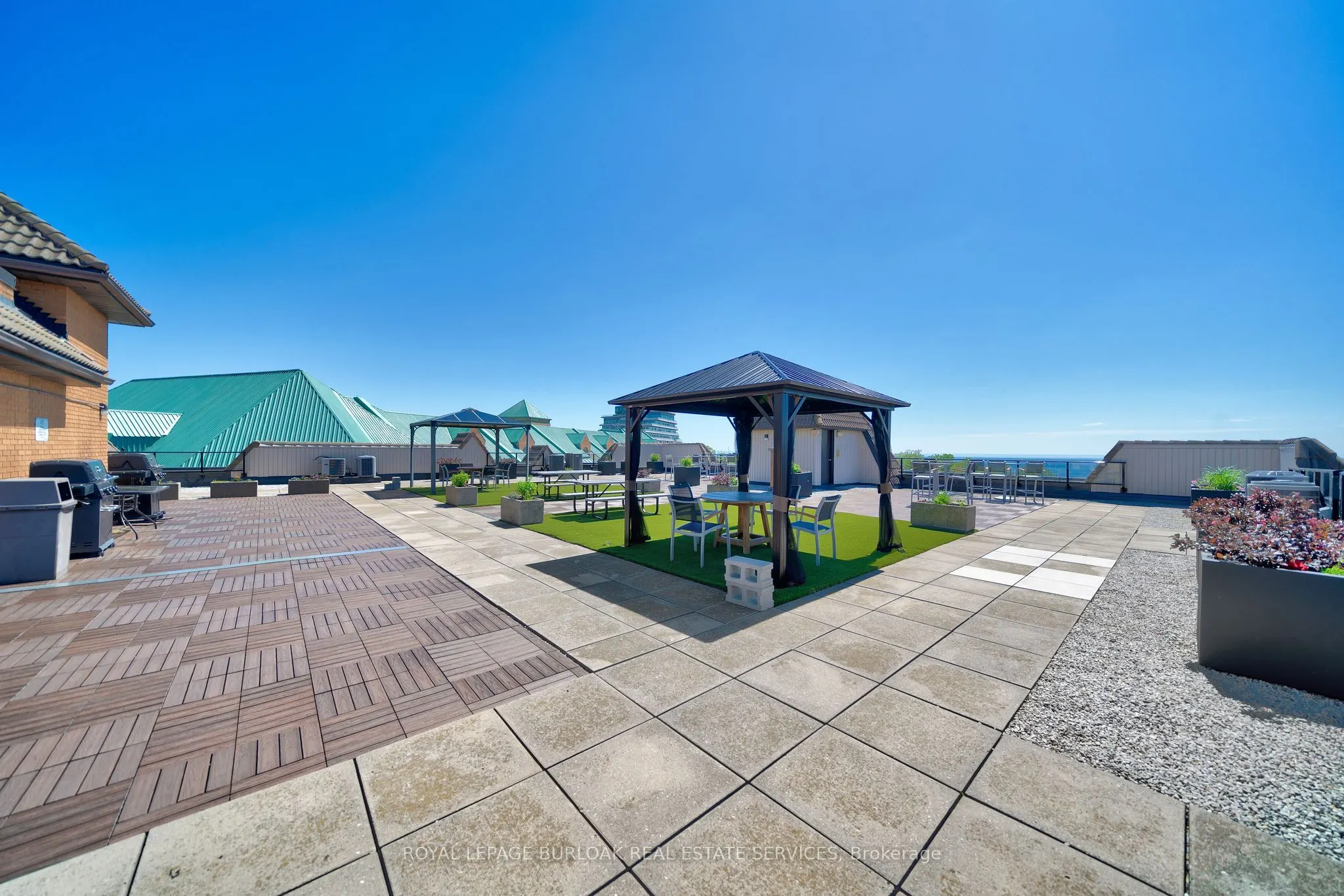102 Bronte Road #303