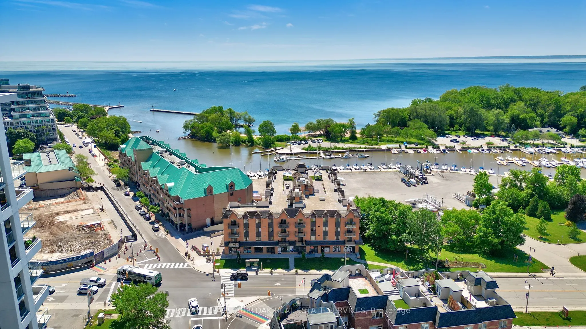 102 Bronte Road #303