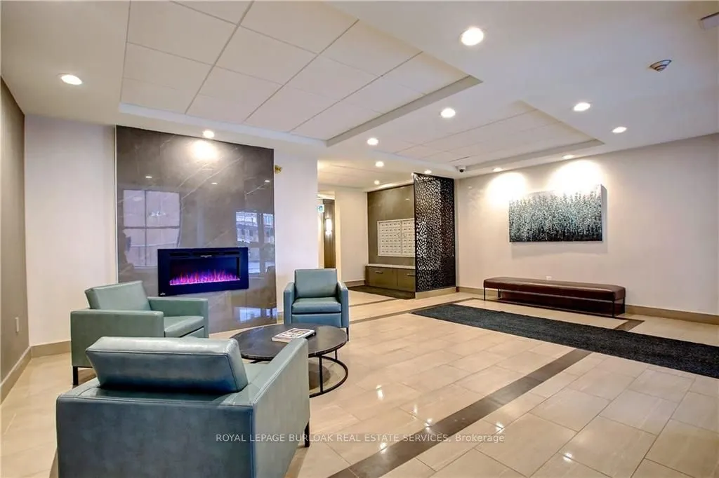 102 Bronte Road #303
