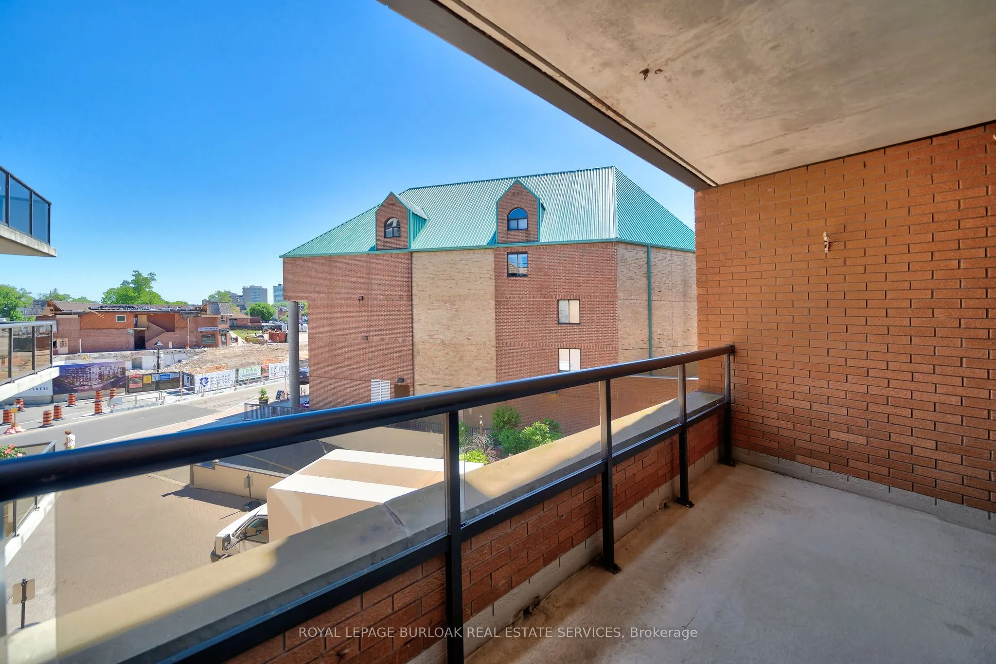 102 Bronte Road #303