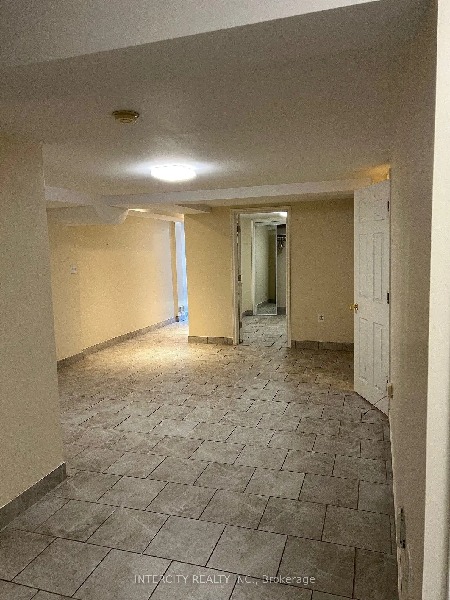 4 Pennyroyal Crescent