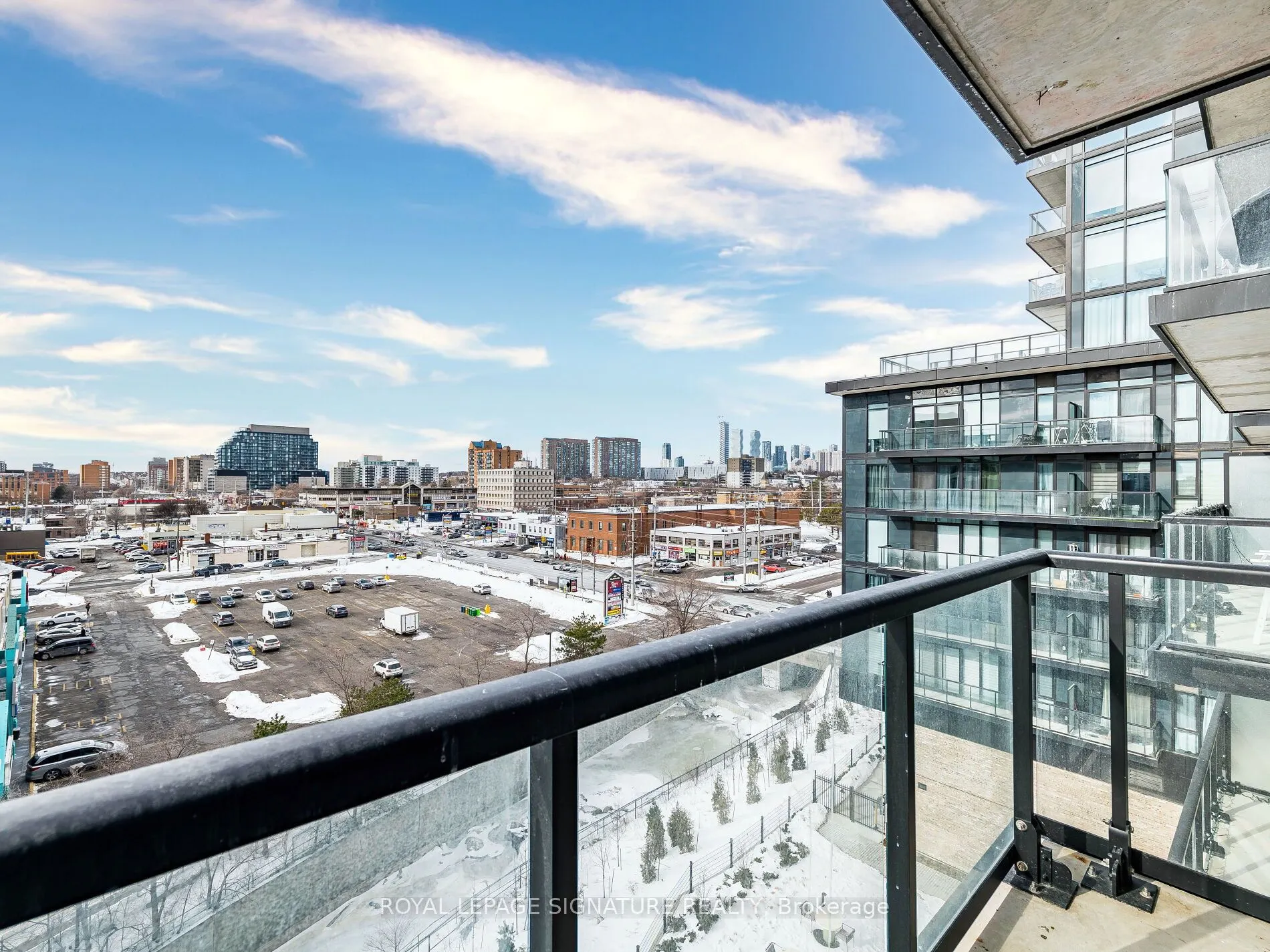 86 Dundas Street E #622