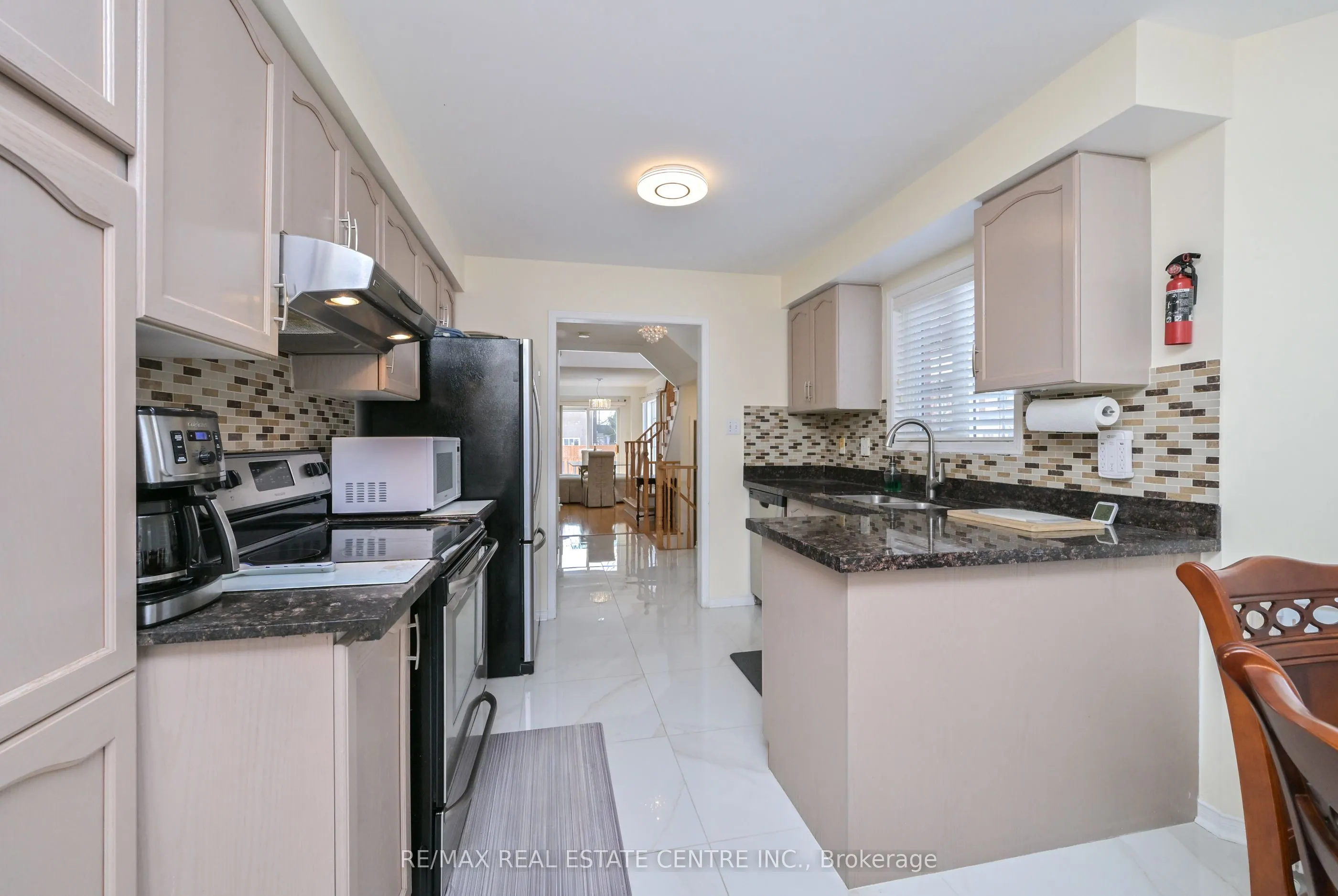5554 Linwell Place