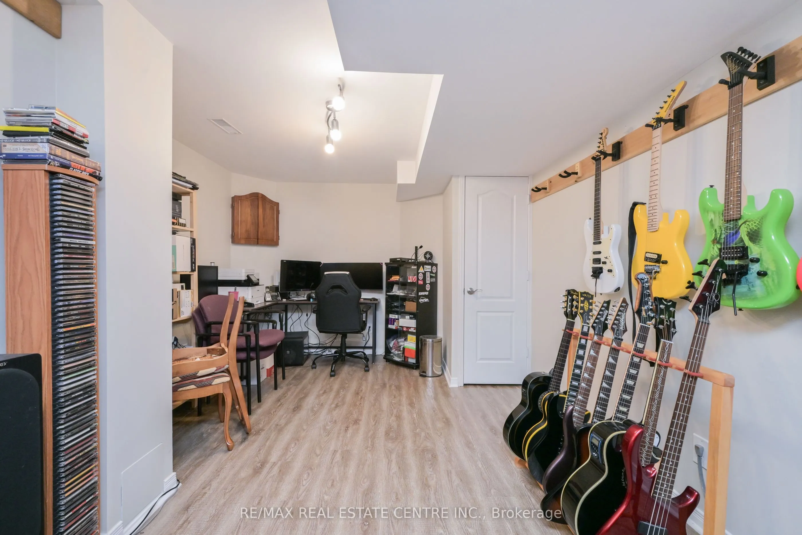 5554 Linwell Place