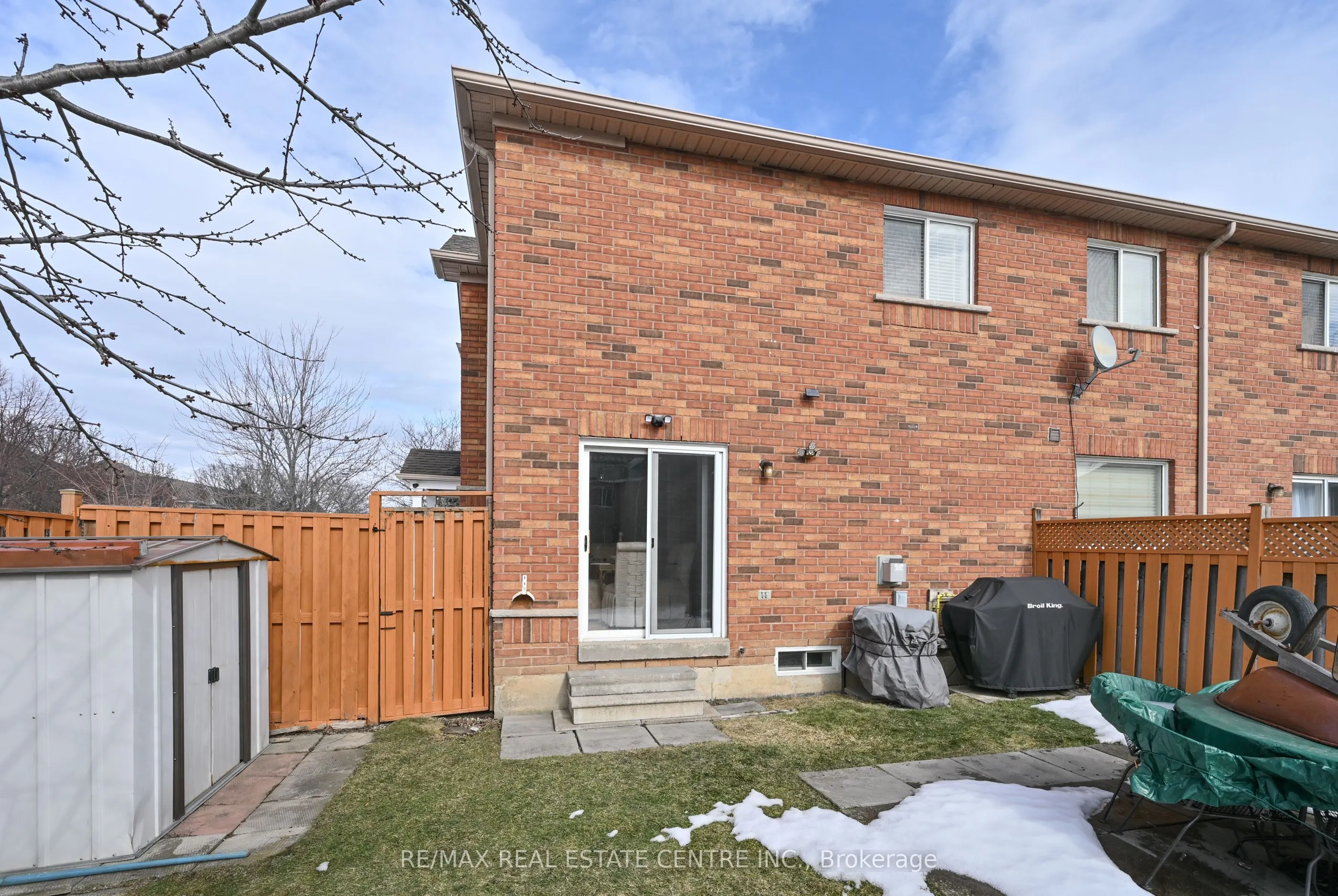 5554 Linwell Place