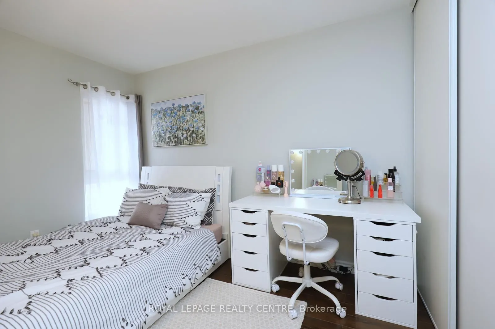 1055 Dundas Street E #171