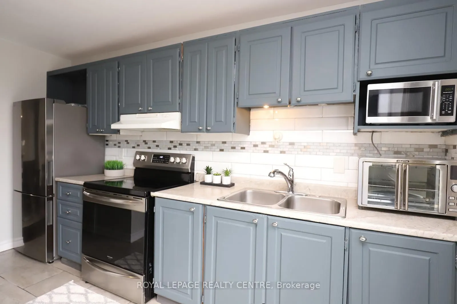1055 Dundas Street E #171