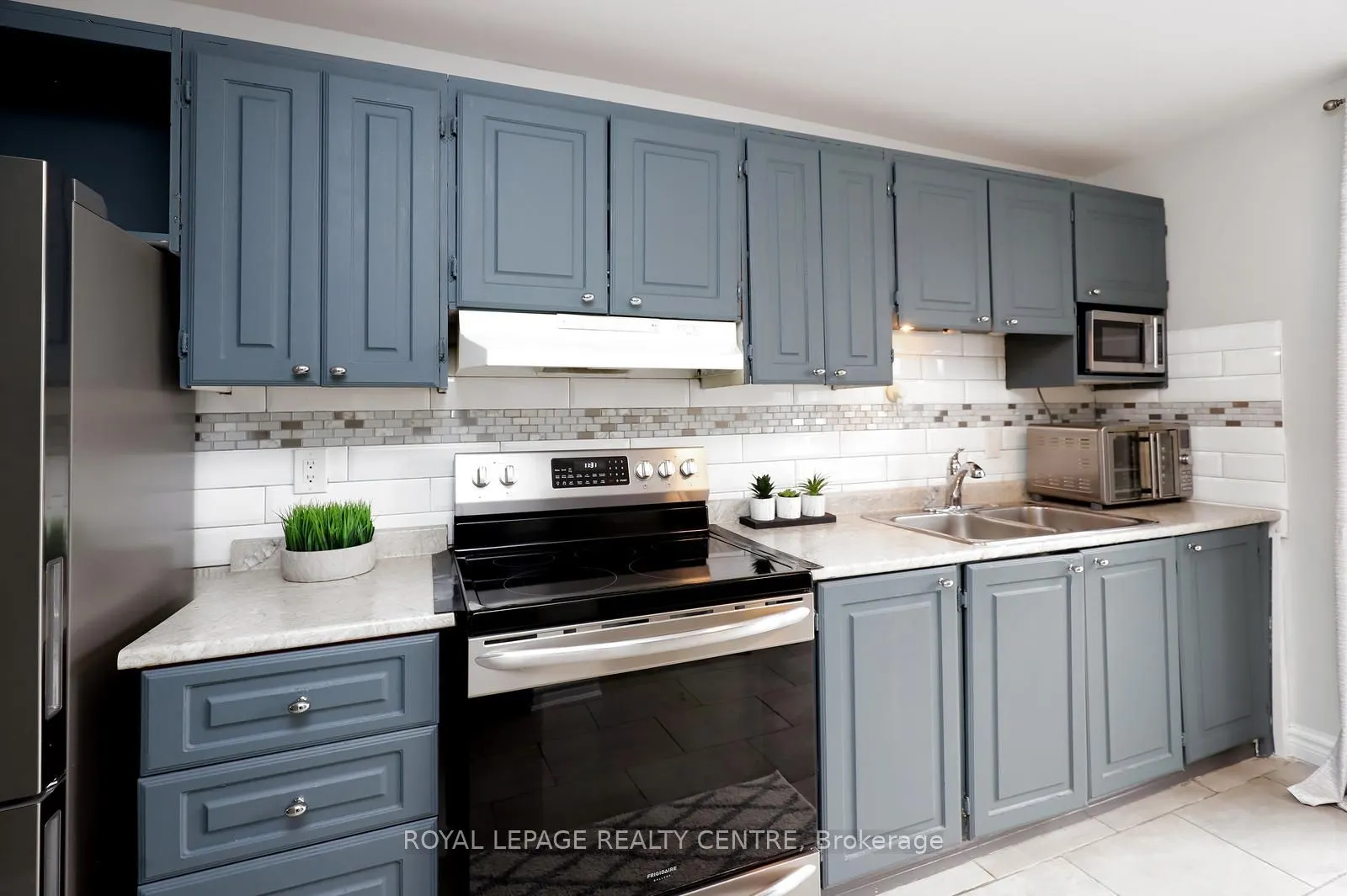 1055 Dundas Street E #171