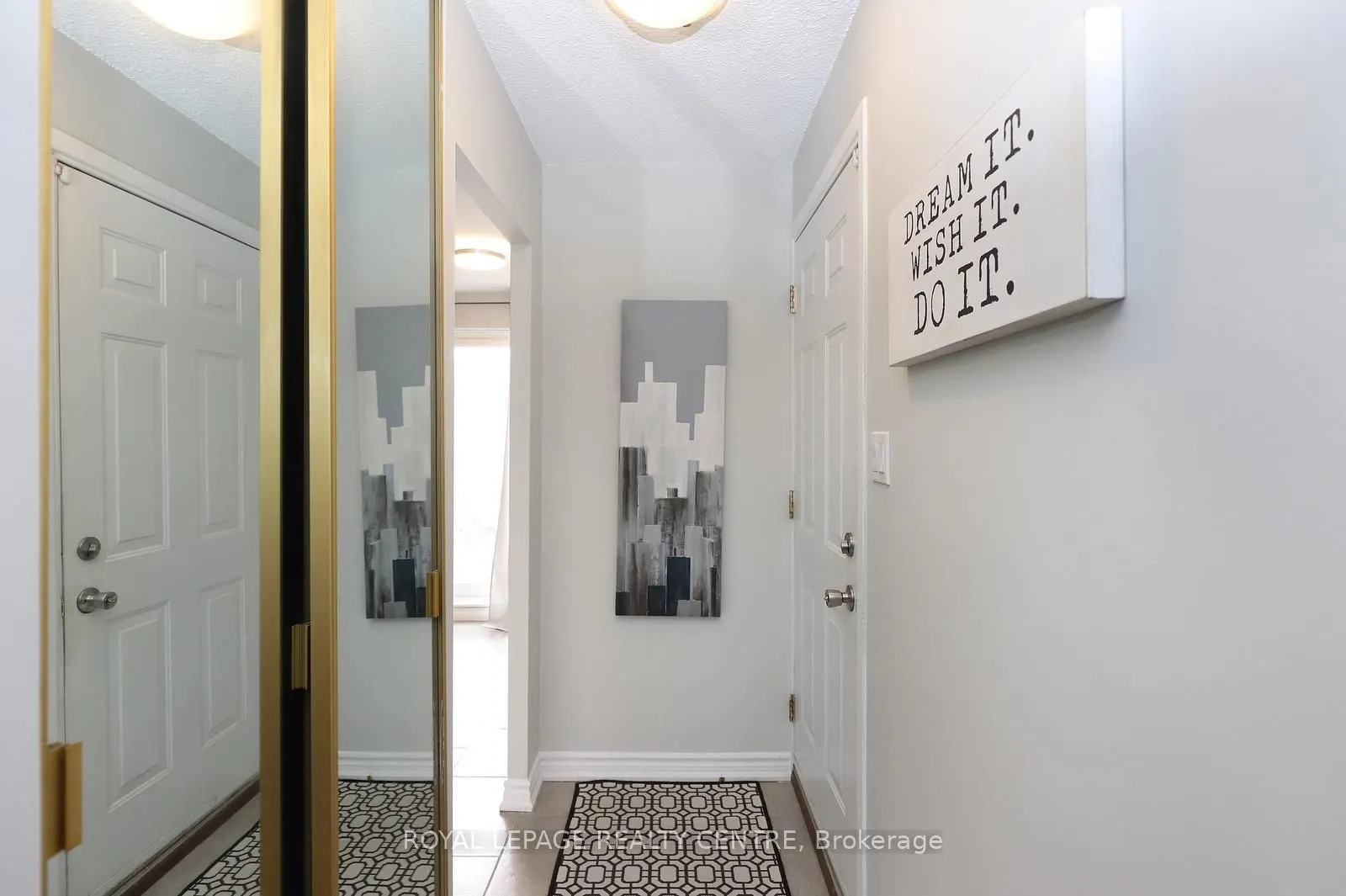 1055 Dundas Street E #171