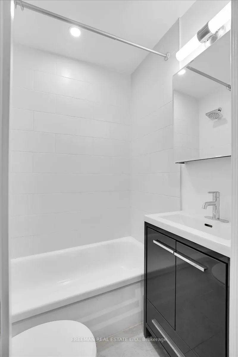 15 Thorburn Avenue #204