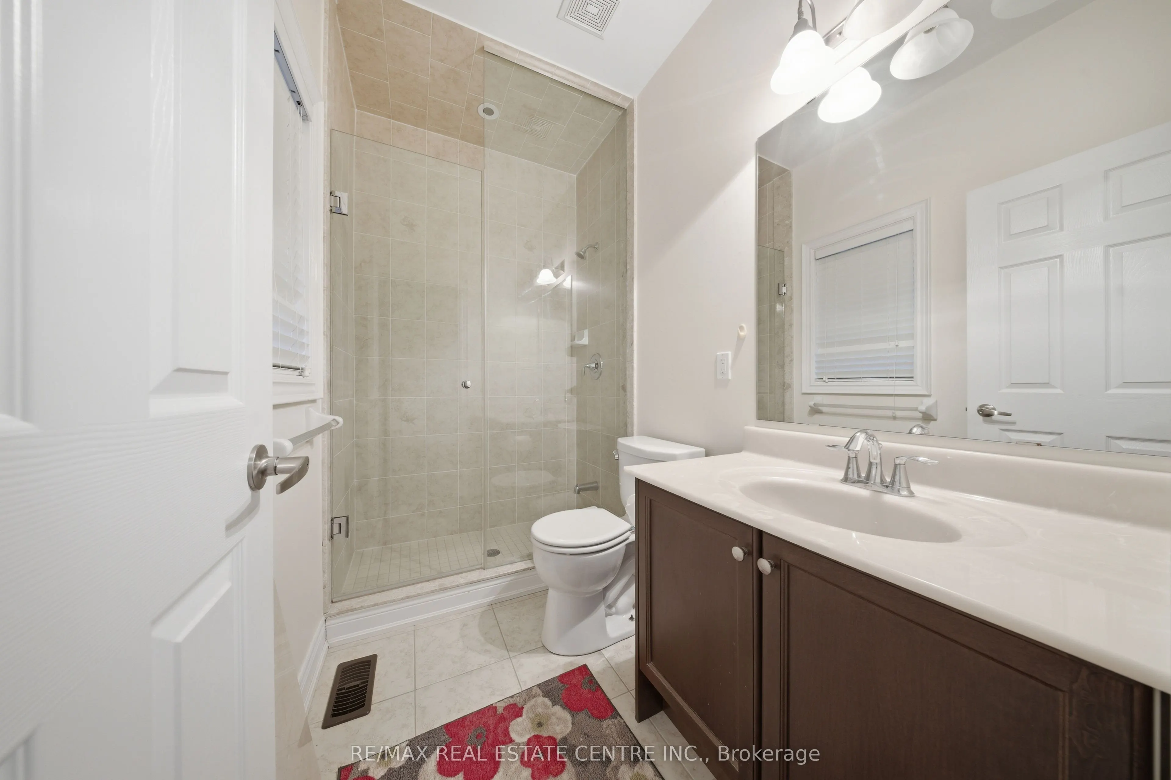 3290 Erin Centre Boulevard