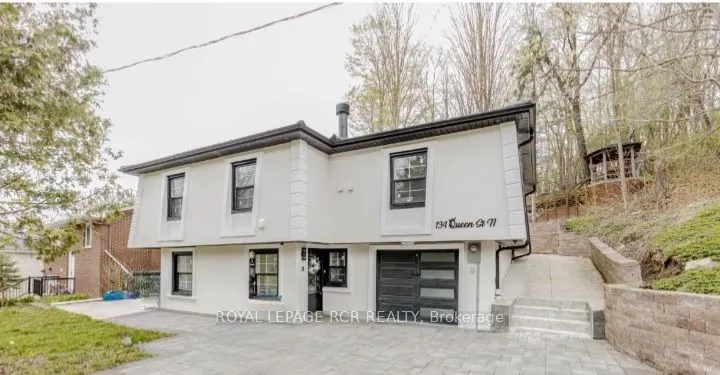 134 Queen Street N