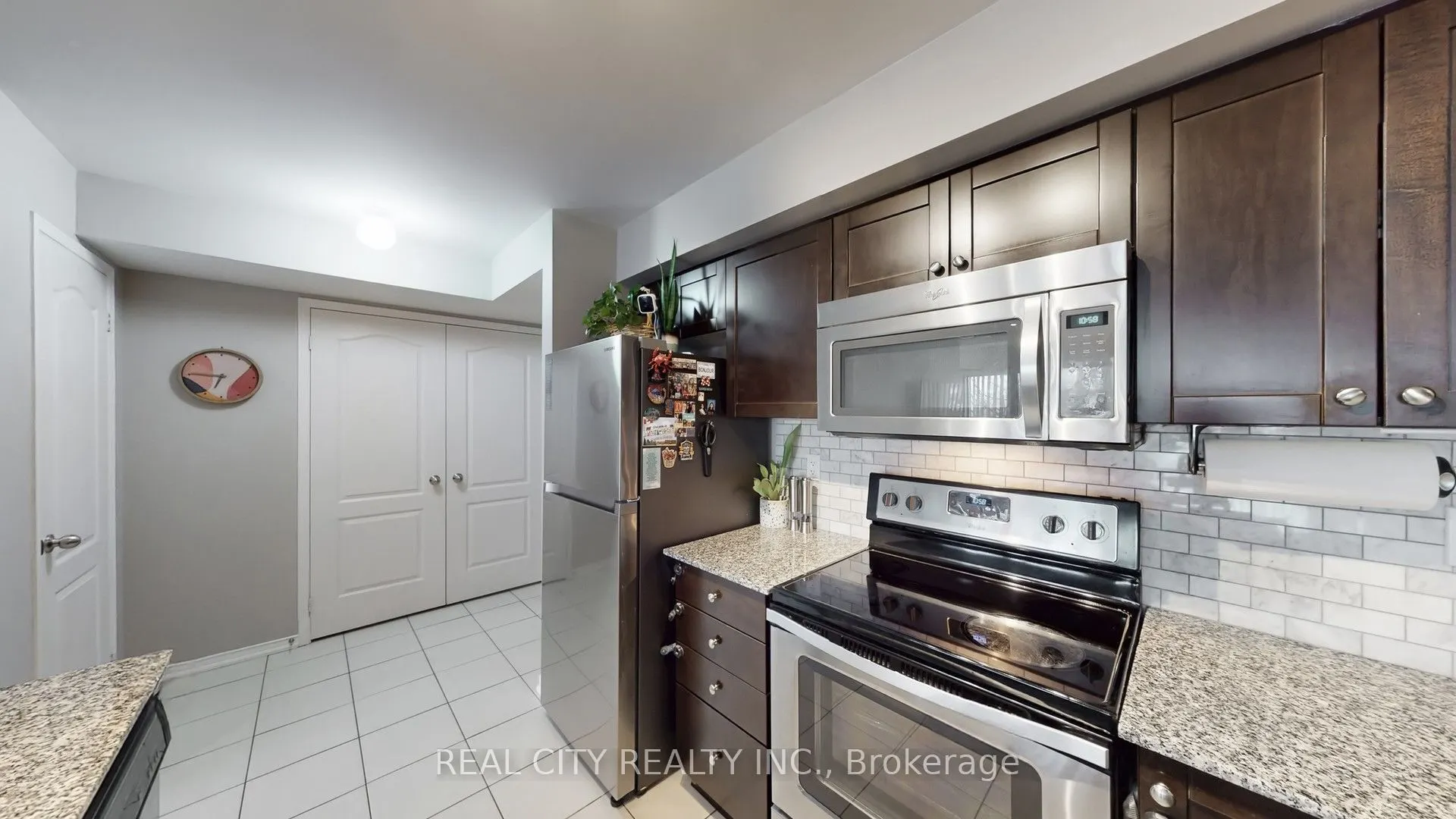 142 Widdicombe Hill Boulevard #511