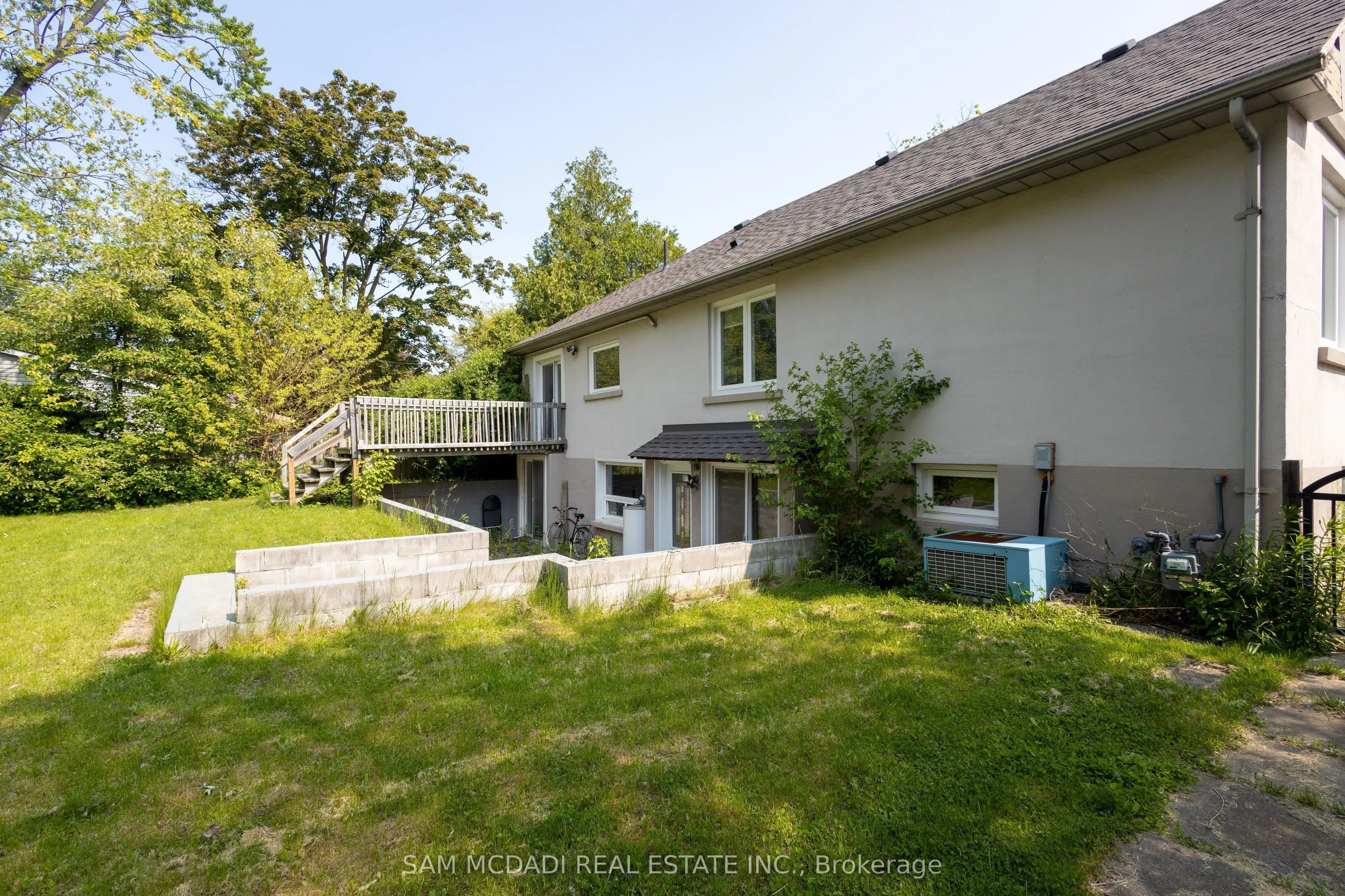 1228 Haig Boulevard