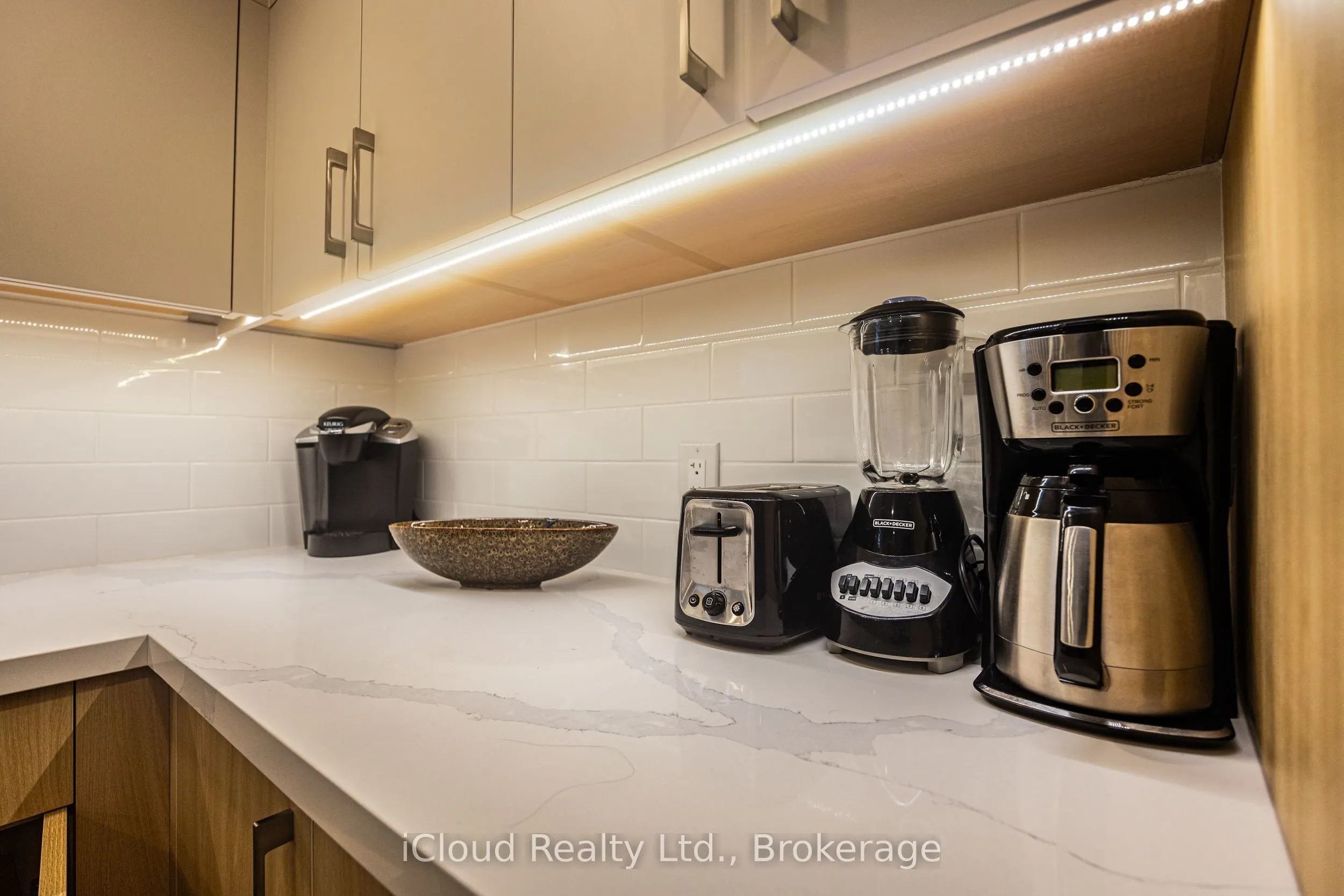 23 Swanhurst Boulevard #B