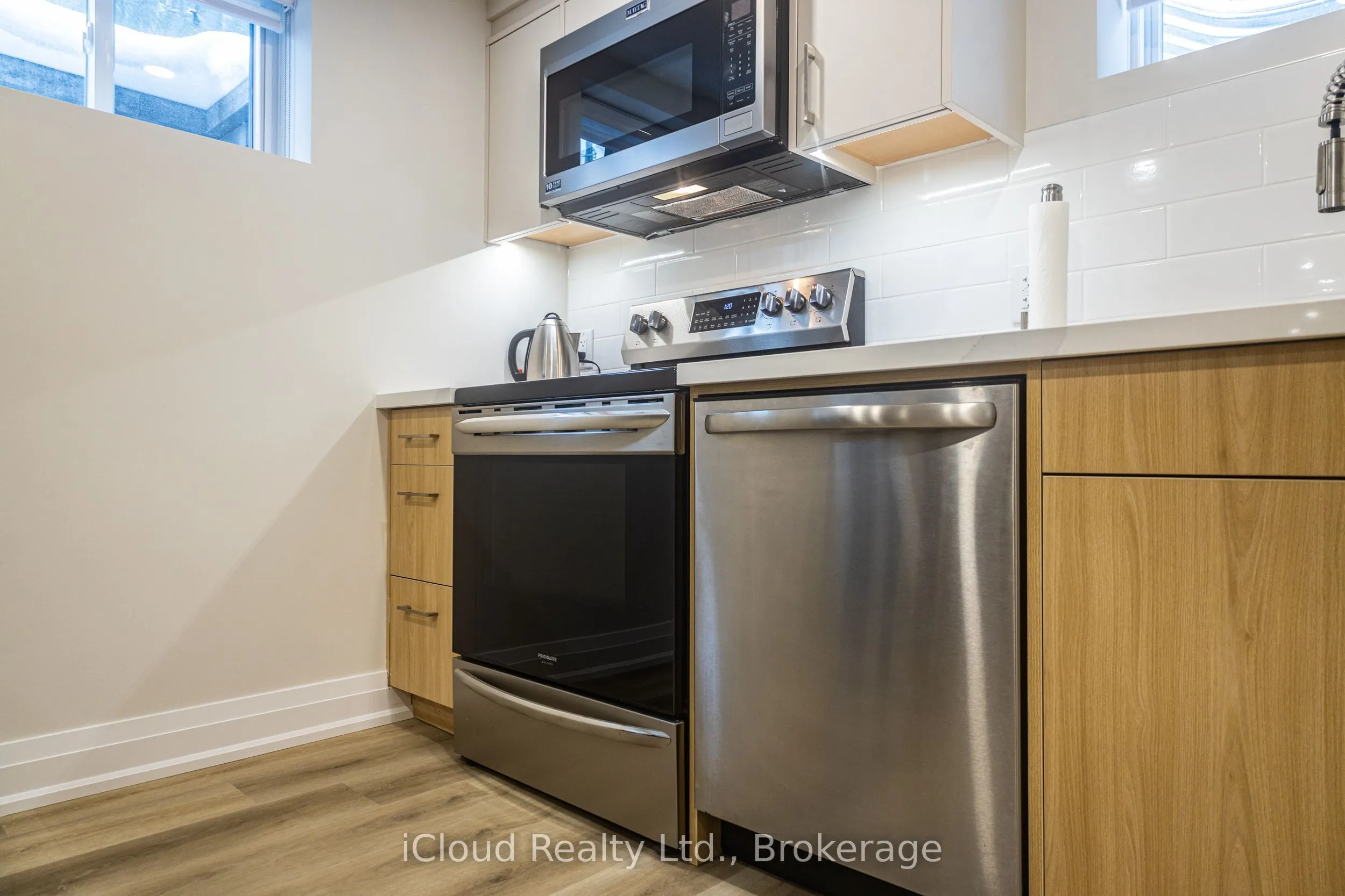 23 Swanhurst Boulevard #B