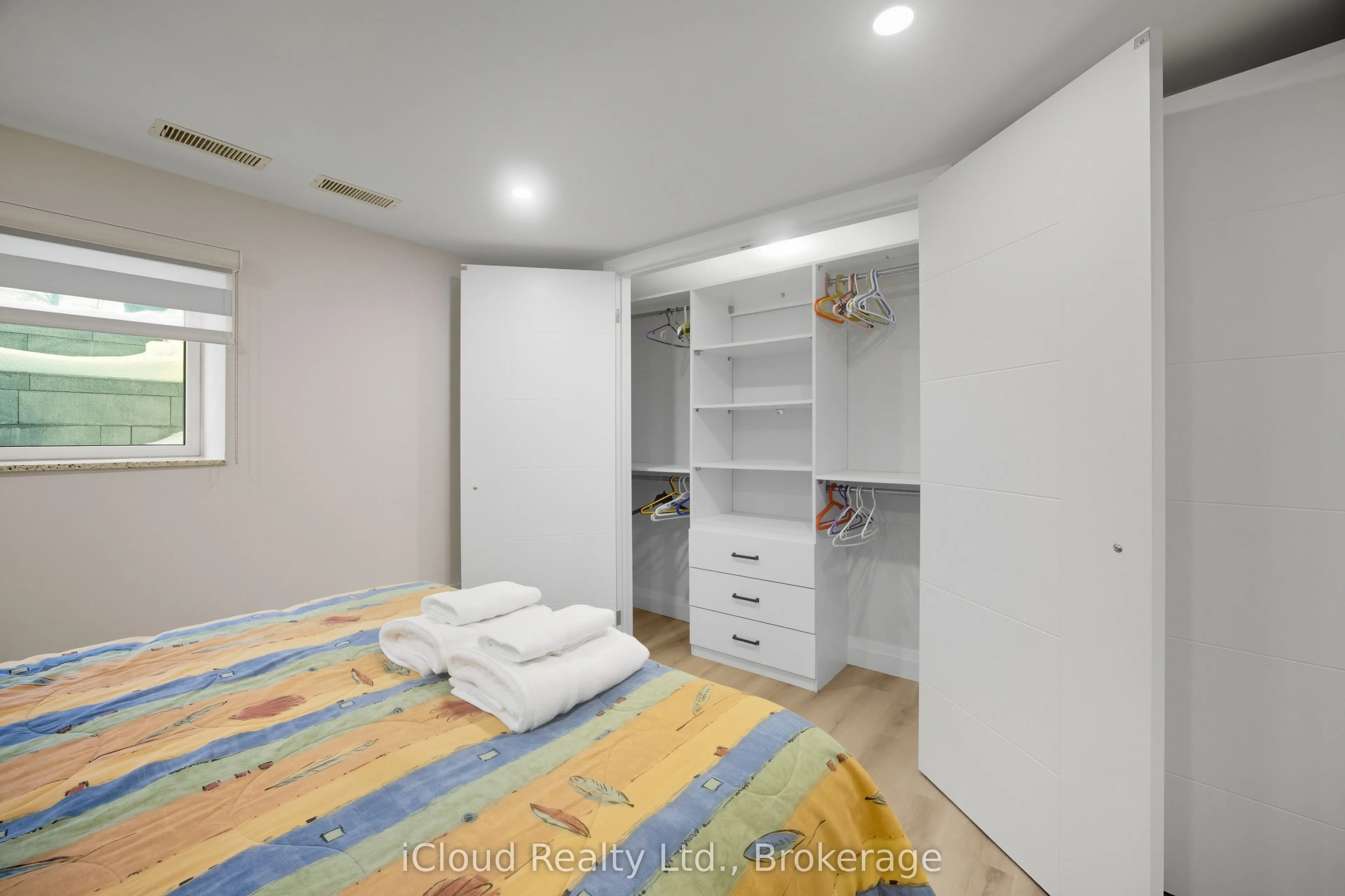 23 Swanhurst Boulevard #B