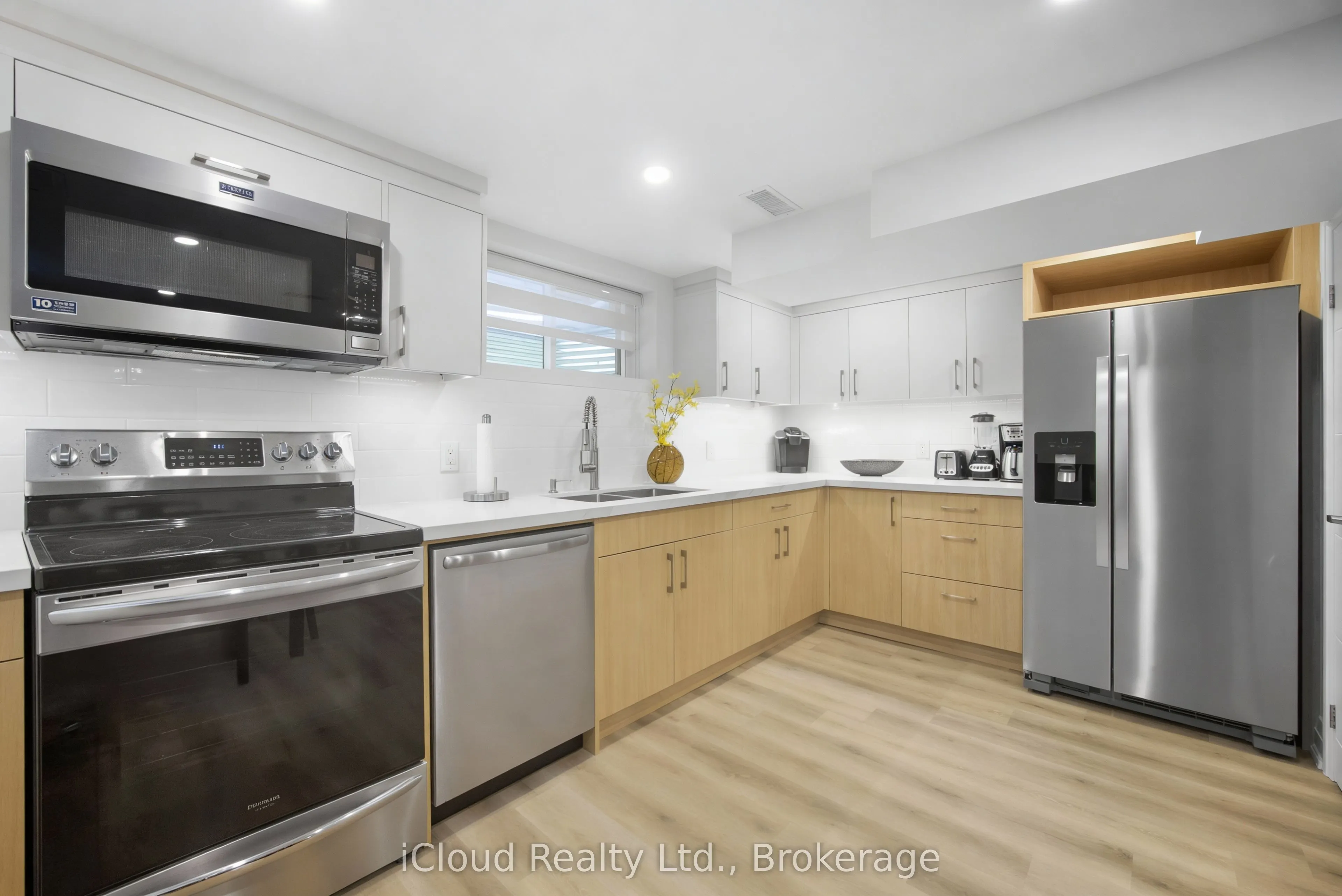 23 Swanhurst Boulevard #B