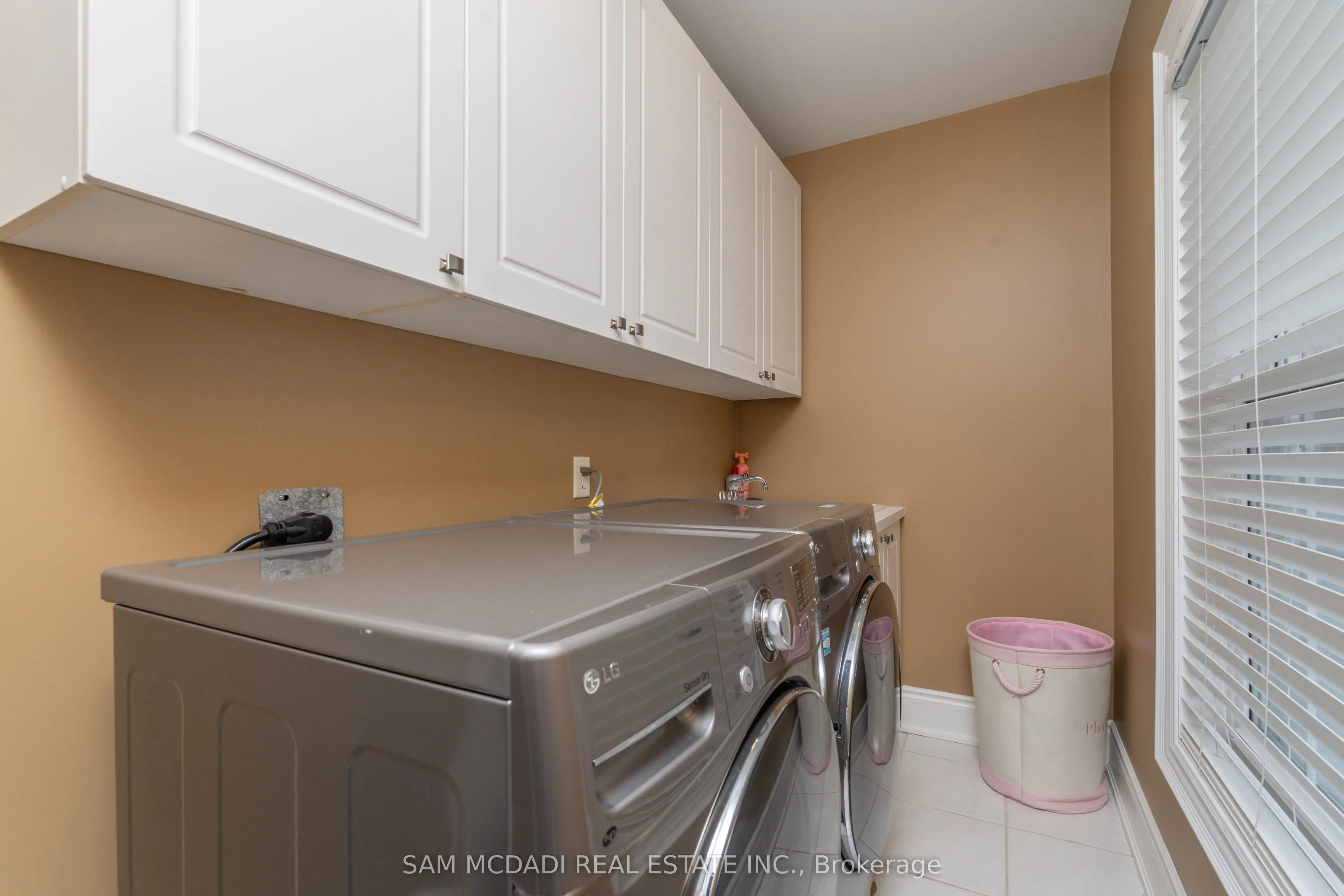3248 Barchester Court