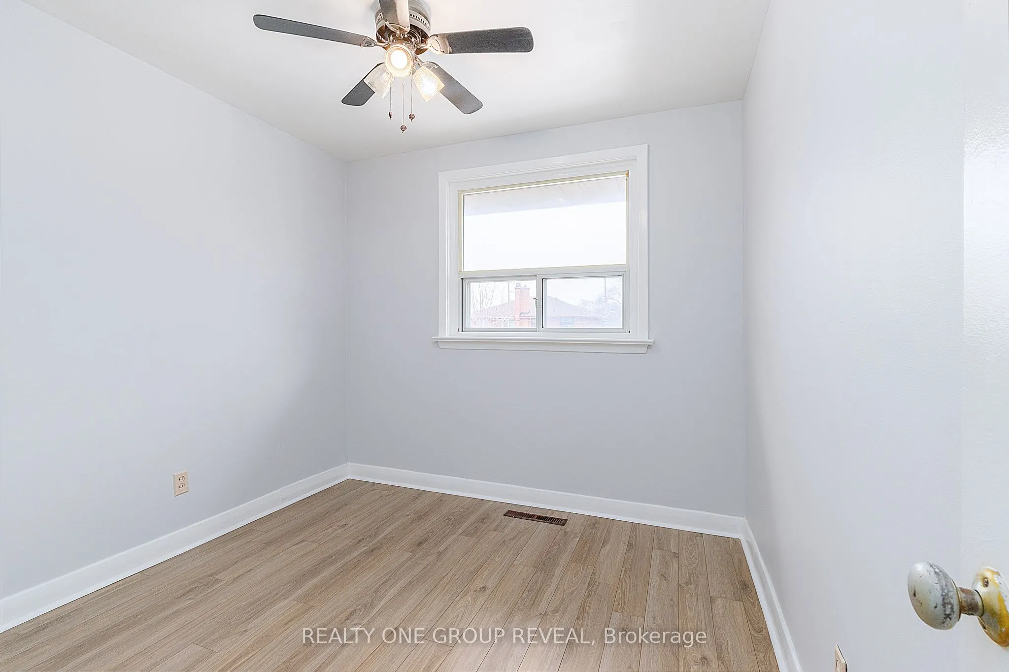 12 Thurodale Avenue