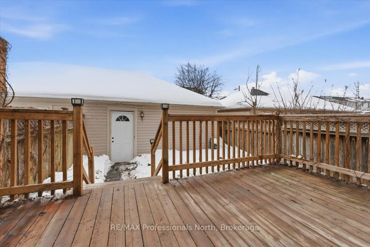98 Roxton Road