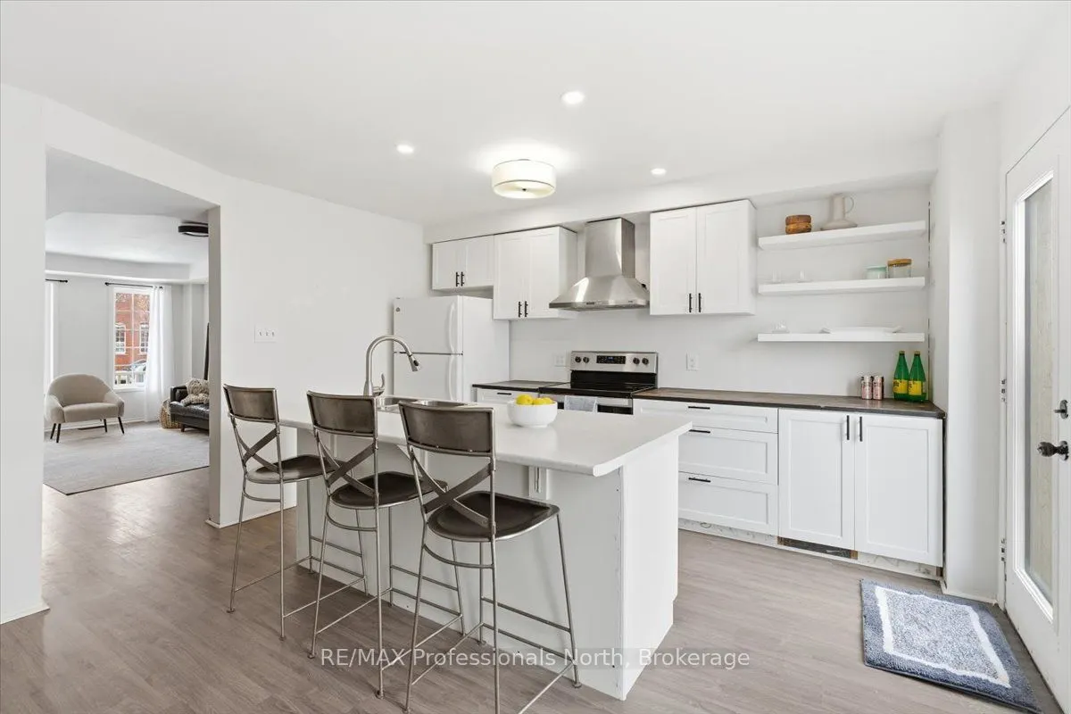 98 Roxton Road