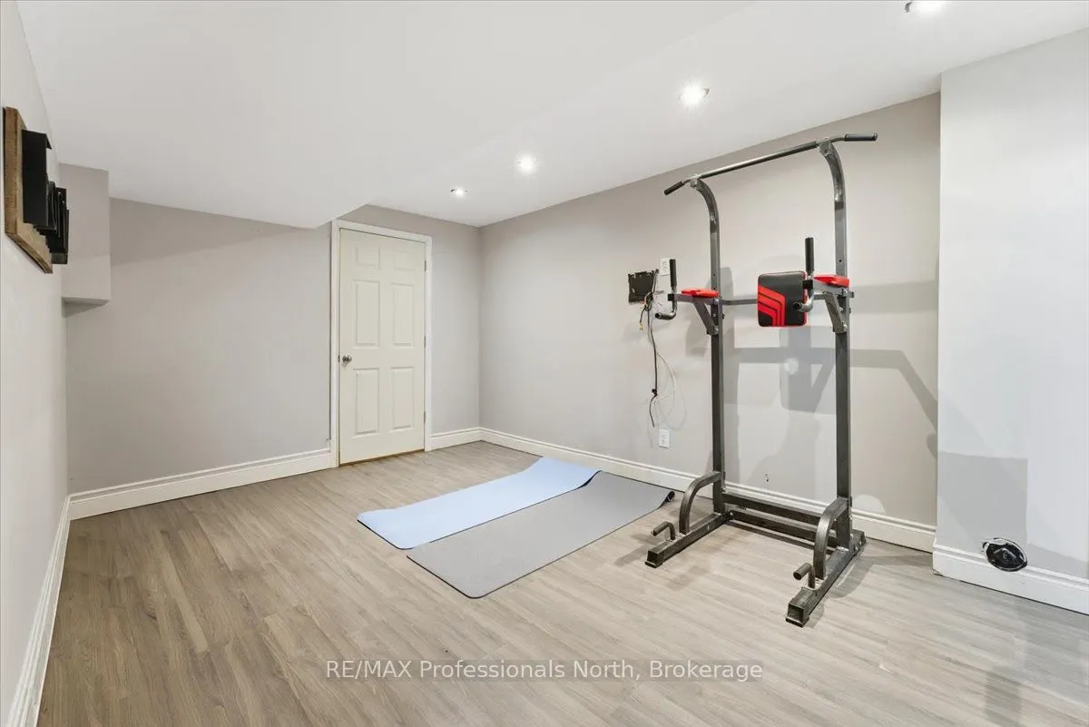 98 Roxton Road