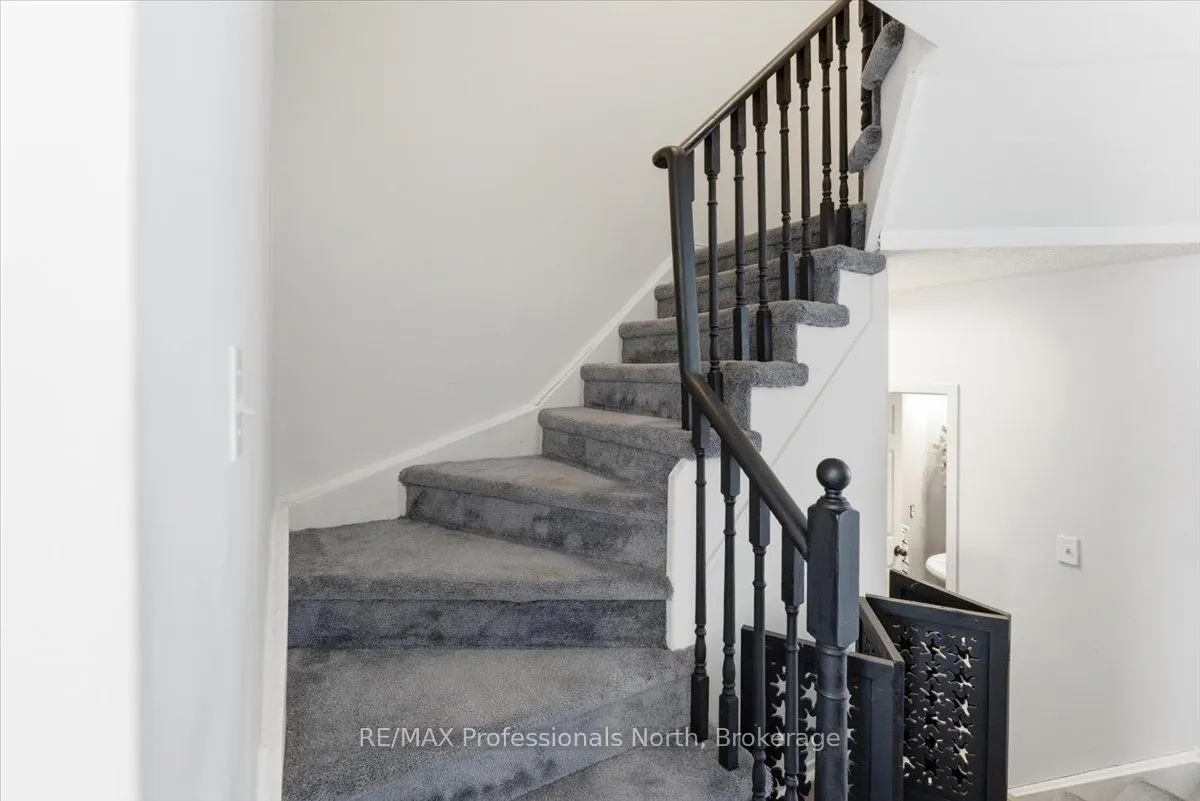 98 Roxton Road