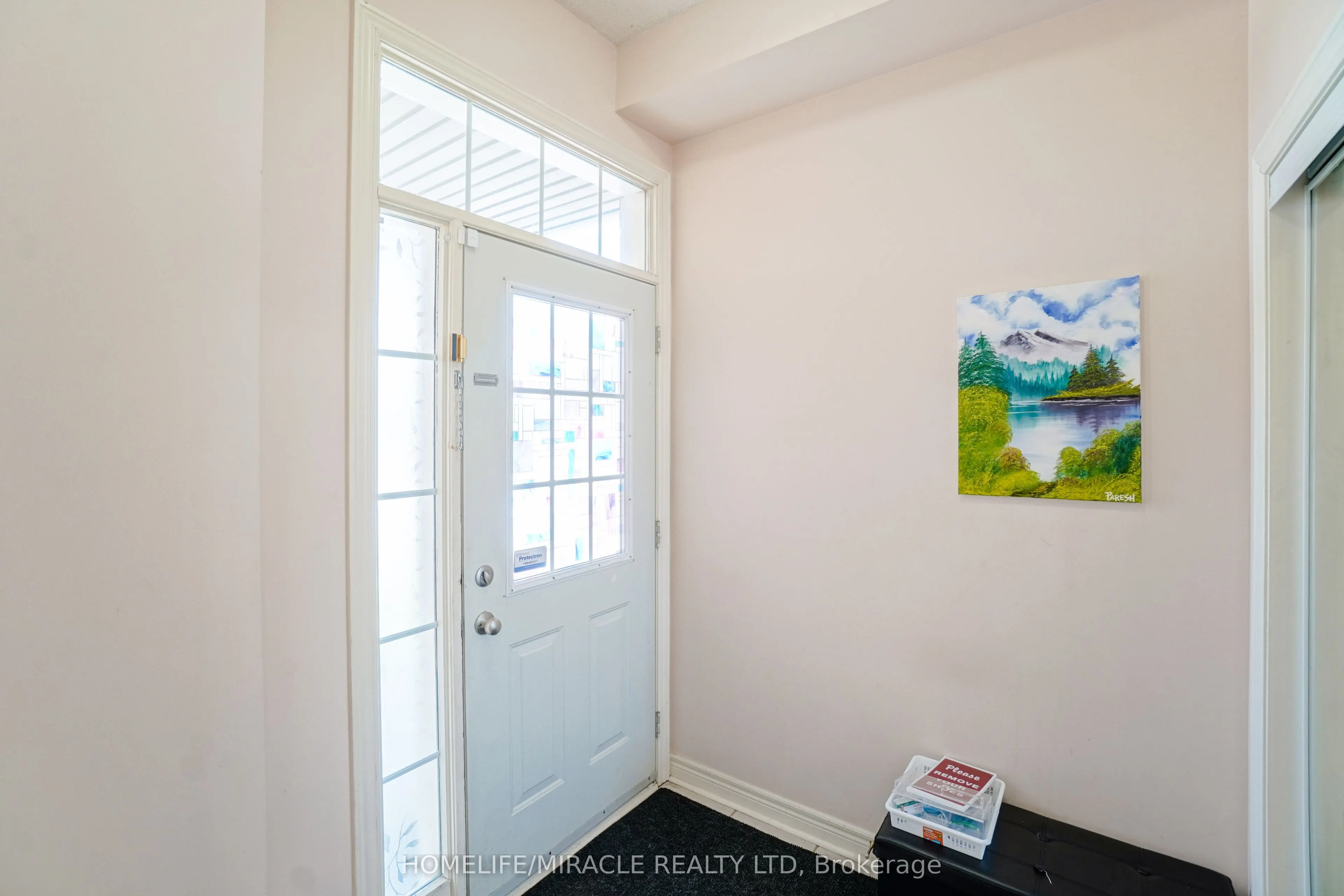 824 Khan Crescent