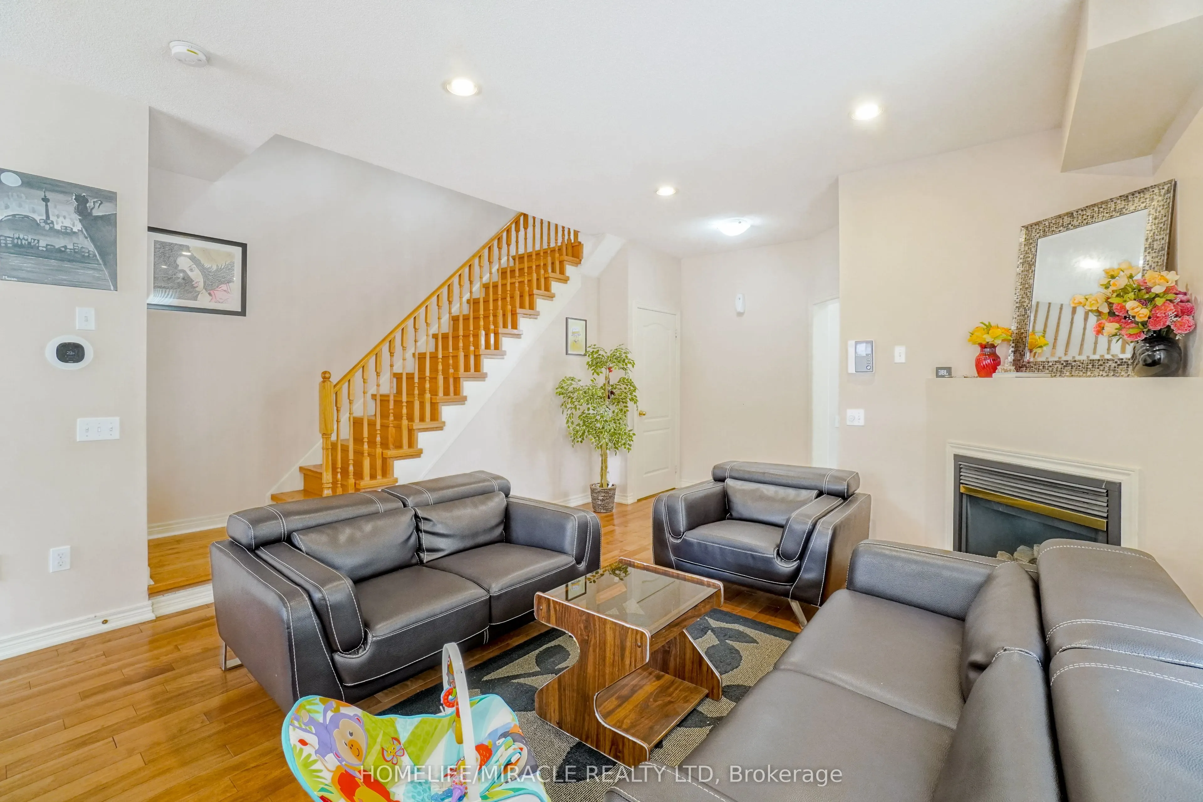 824 Khan Crescent