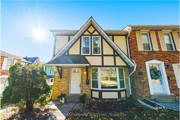 2220 UPPER MIDDLE Road