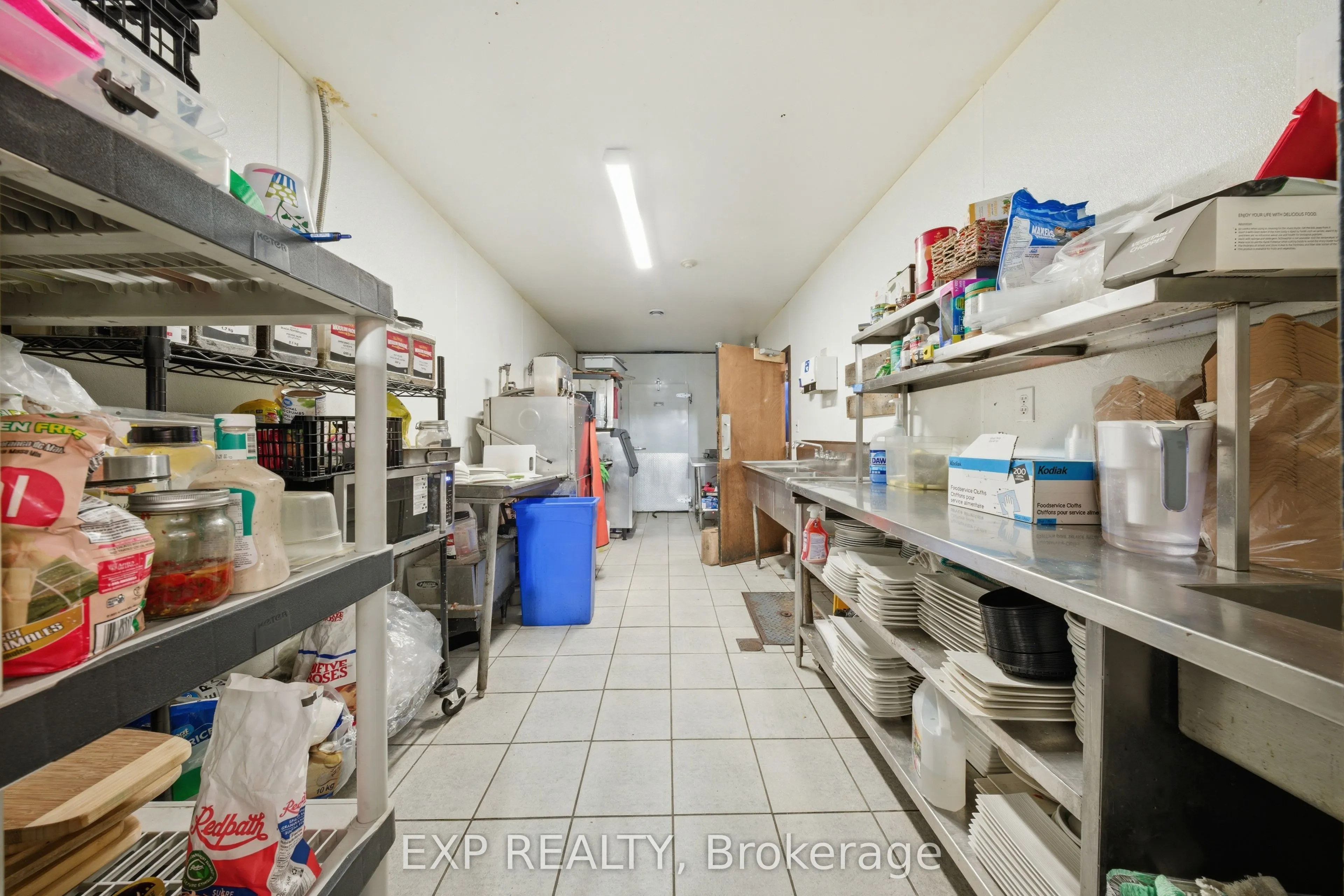 3030 Dundas Street W