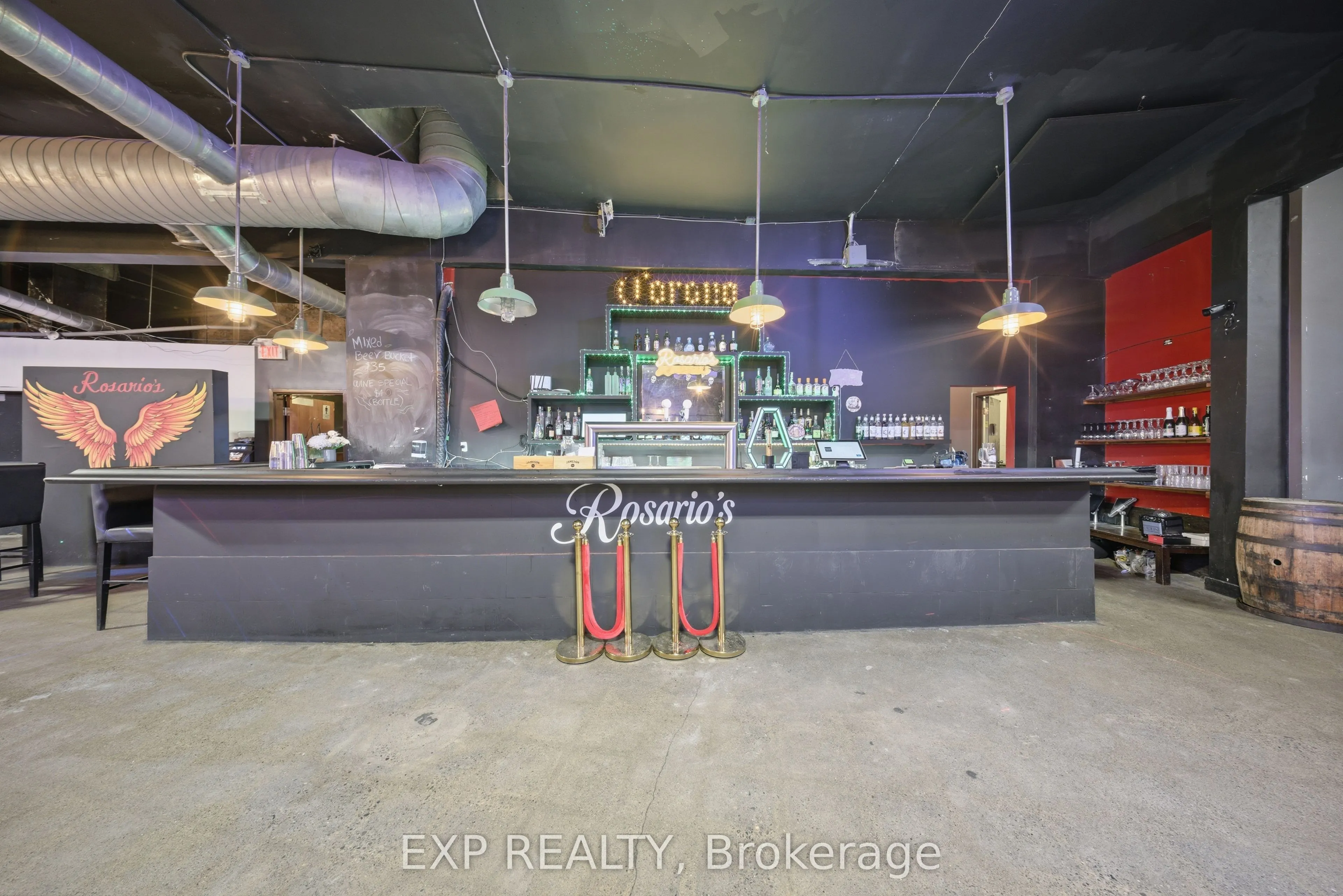 3030 Dundas Street W