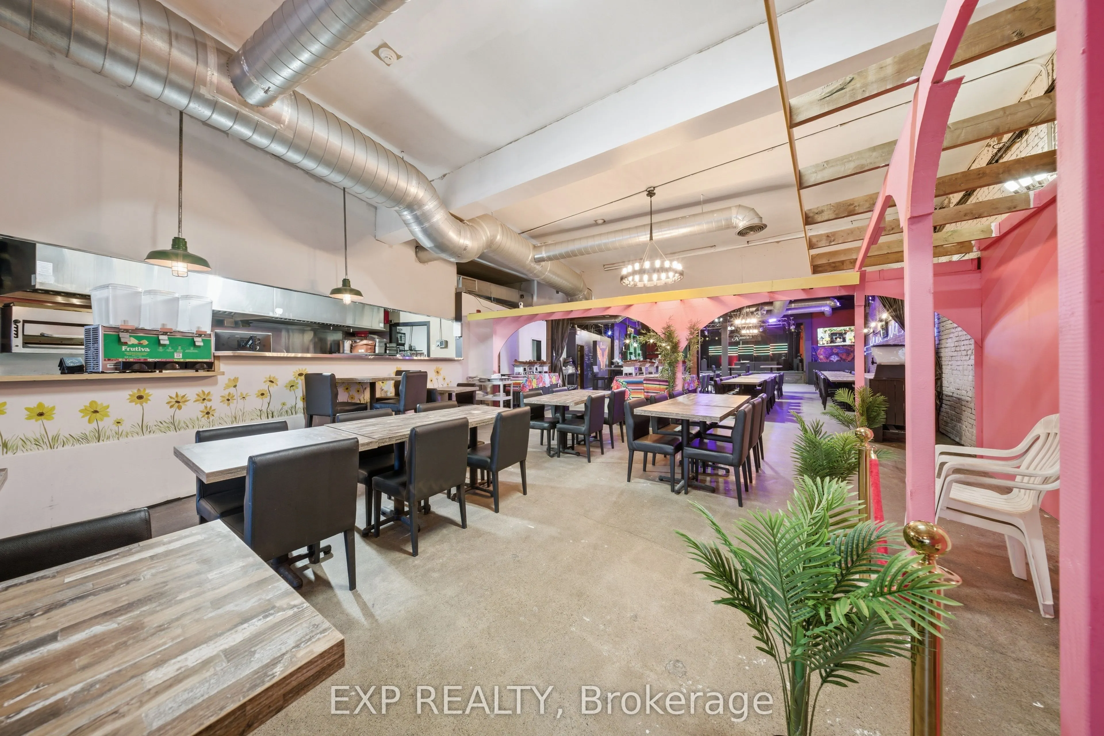 3030 Dundas Street W