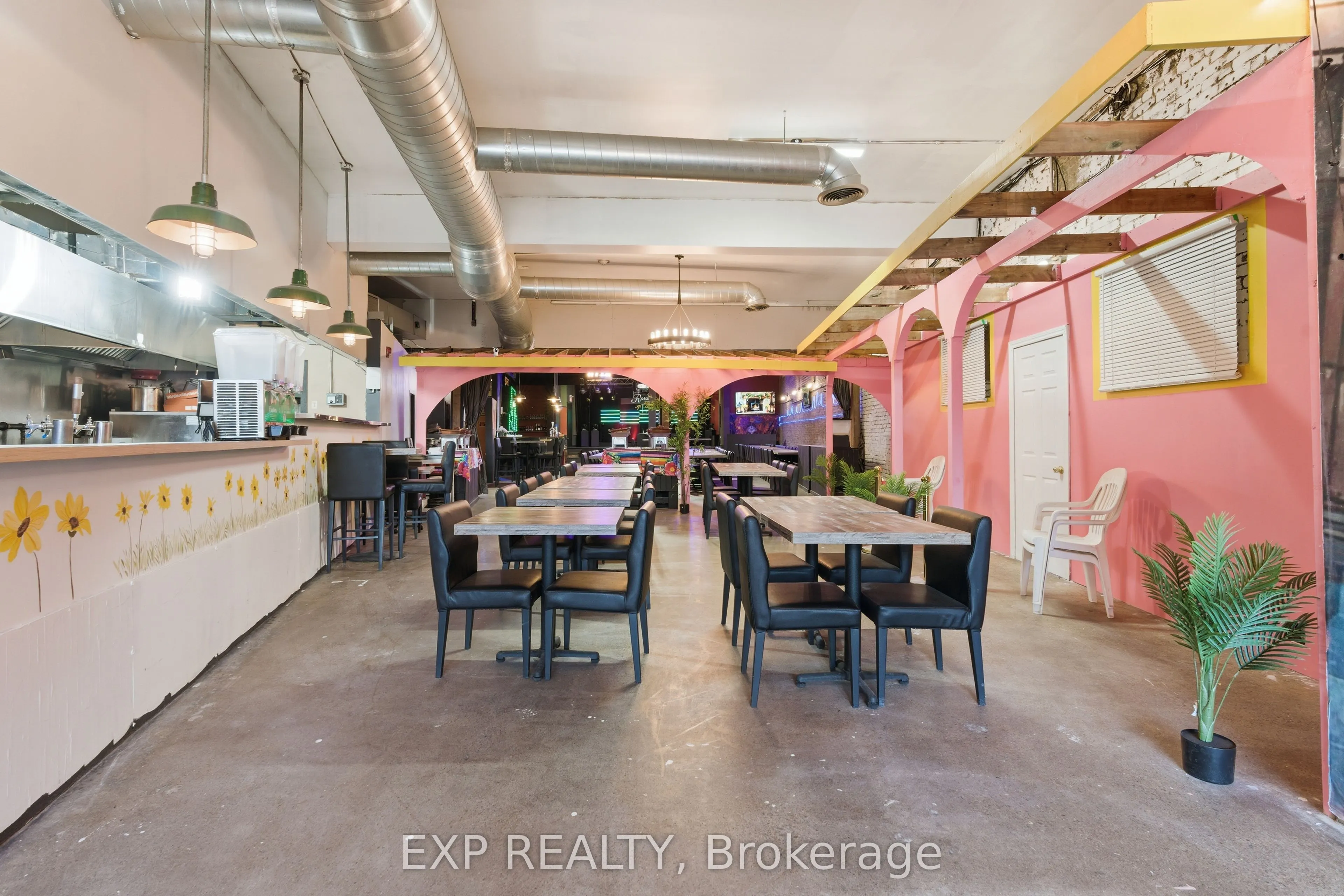 3030 Dundas Street W