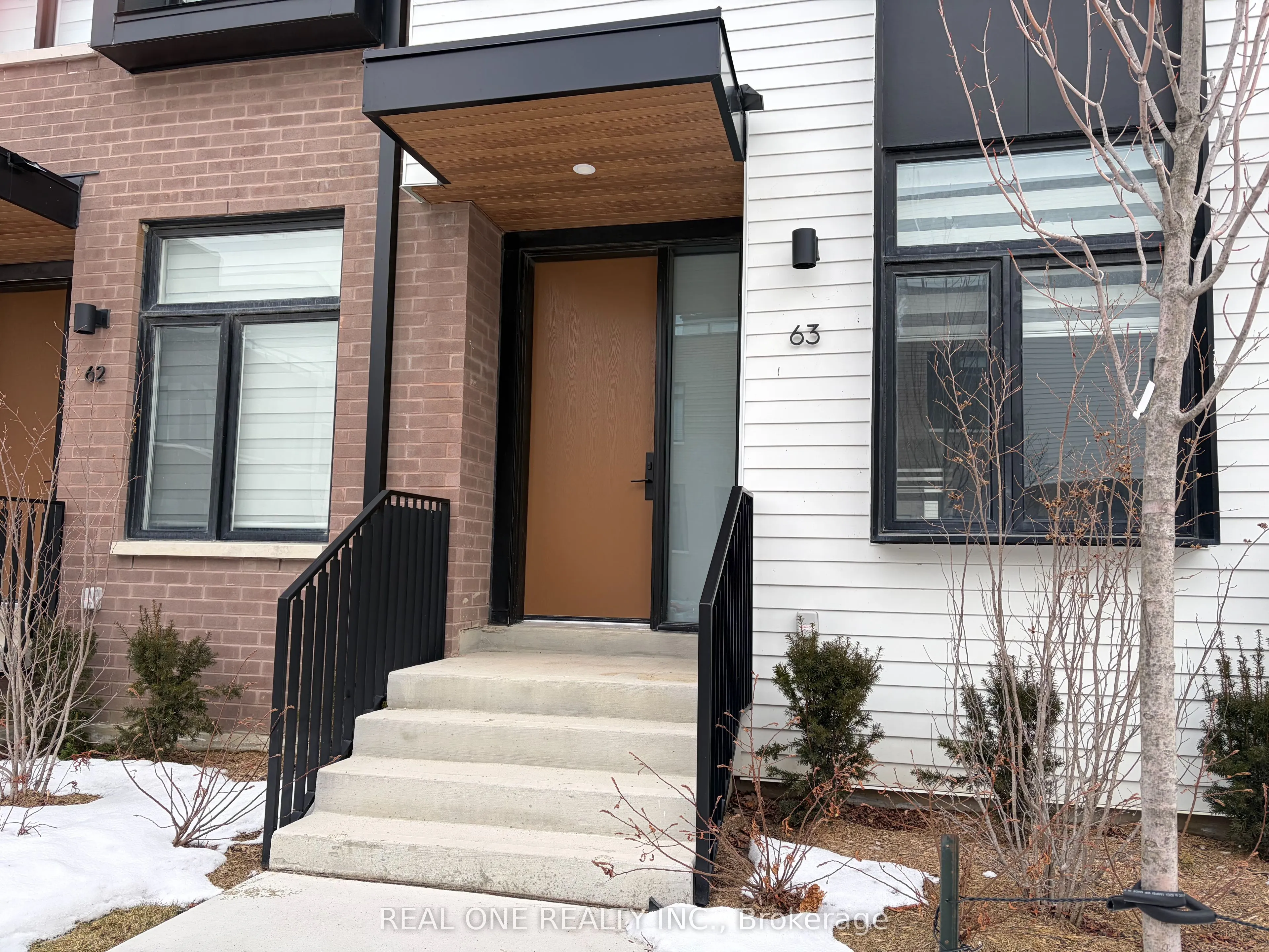 35 Lou Parsons Way #63